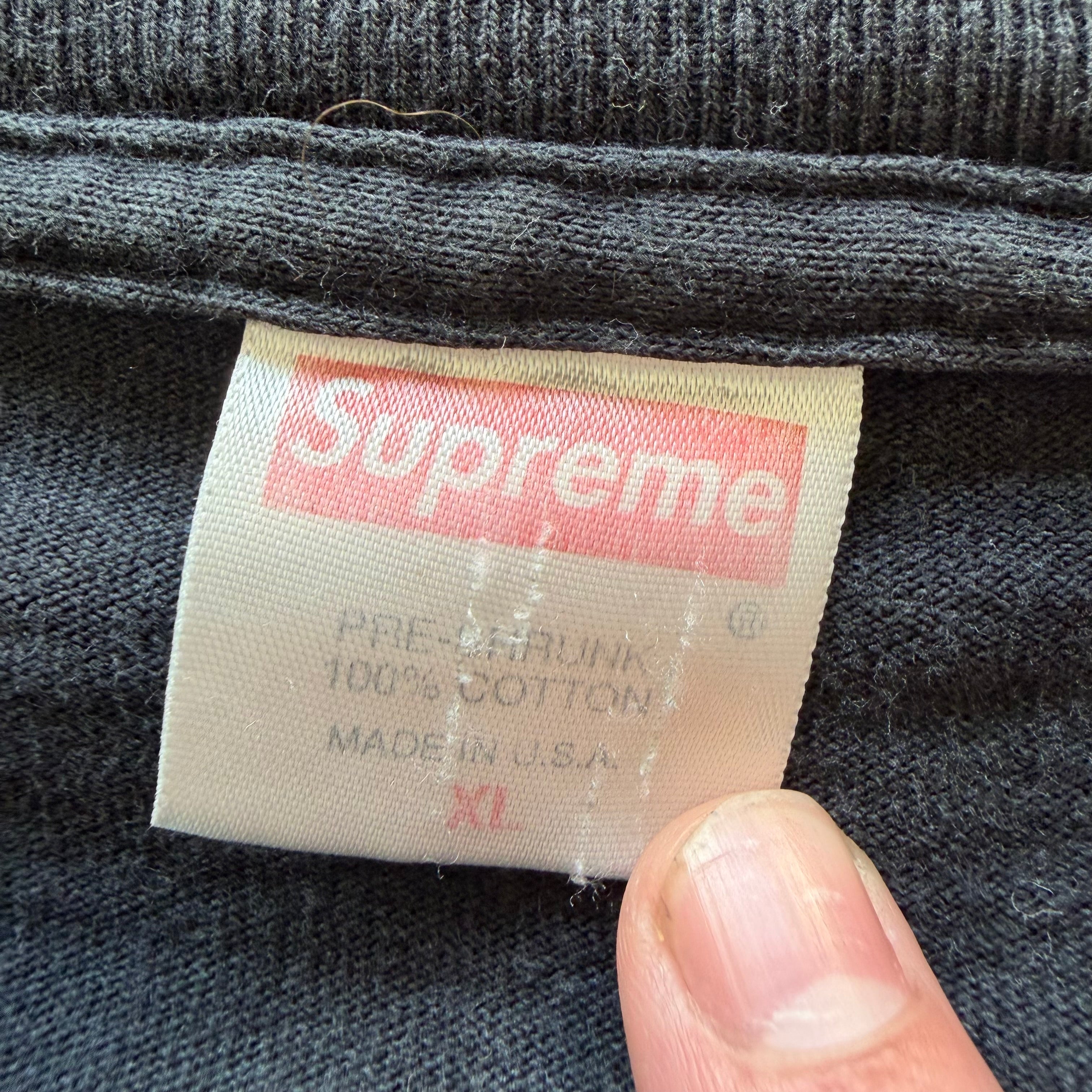 XL 04 Supreme Gucci Box Logo Black
