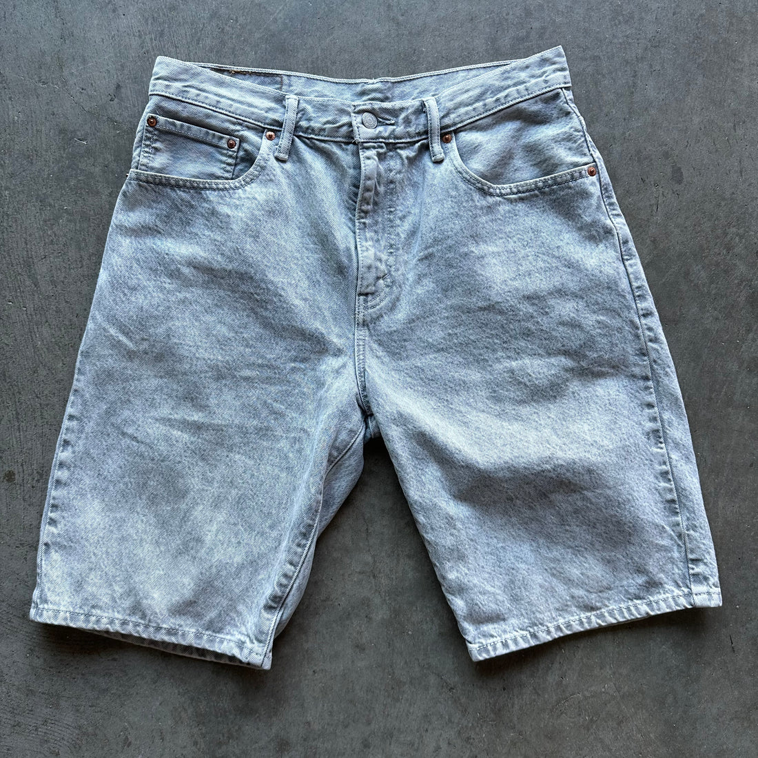 32w Grey Levis Shorts
