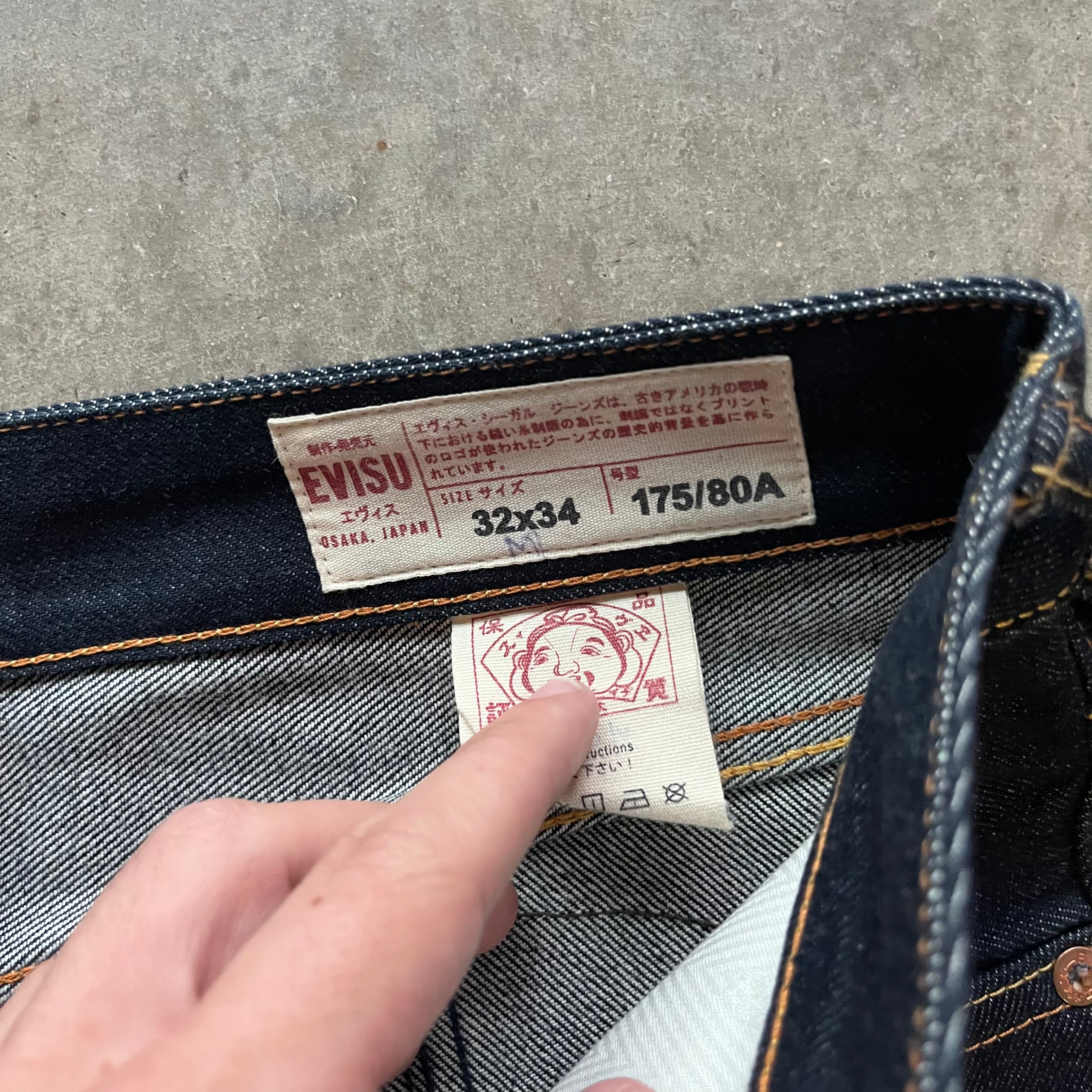 34x33 00s Red Pocket Evisu Jeans