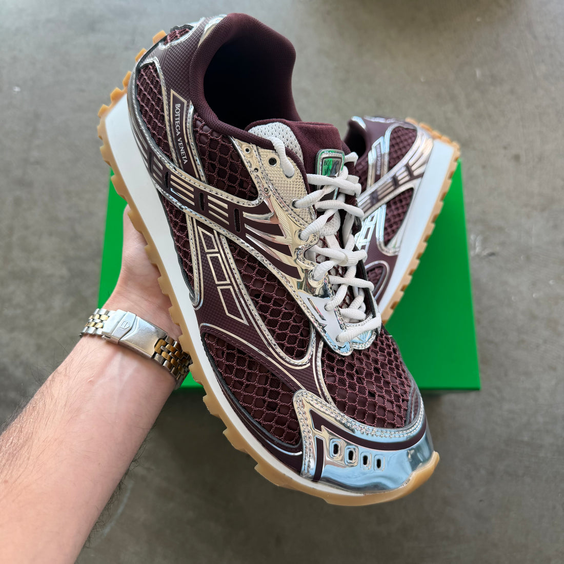 12 Bottega Veneta Orbit Barolo/Silver