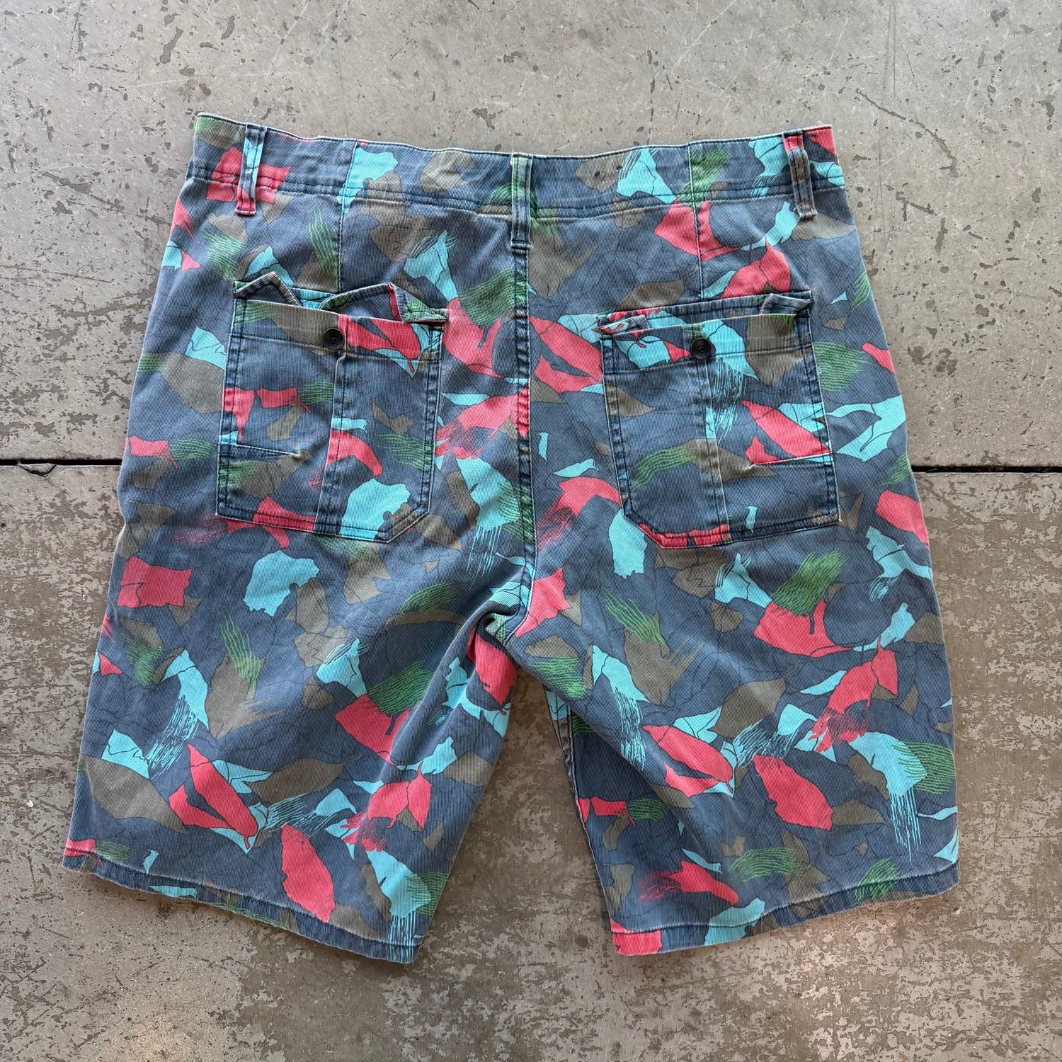 34w 00s LNG Floral Shorts