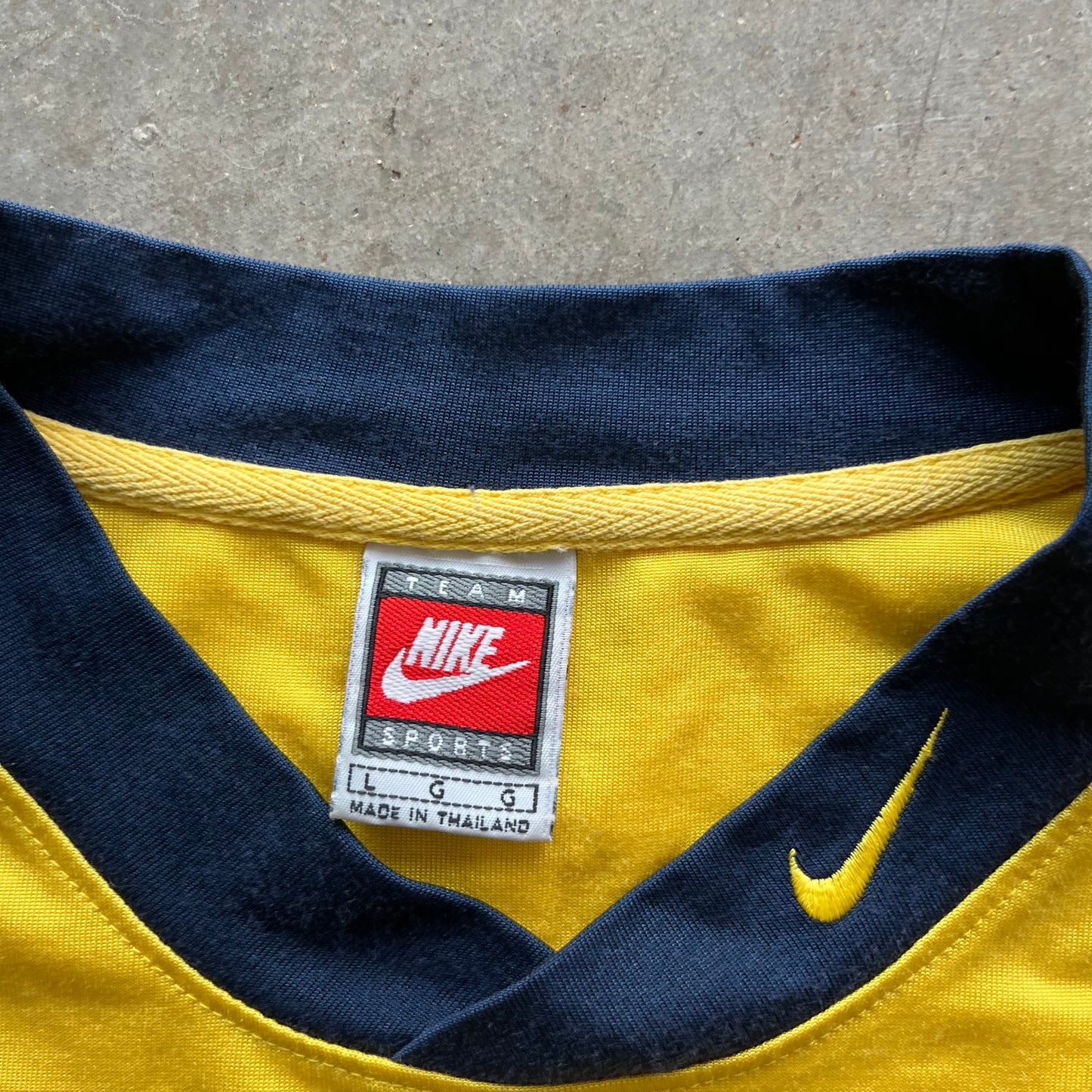 L 90s Nike Michigan Warm Up