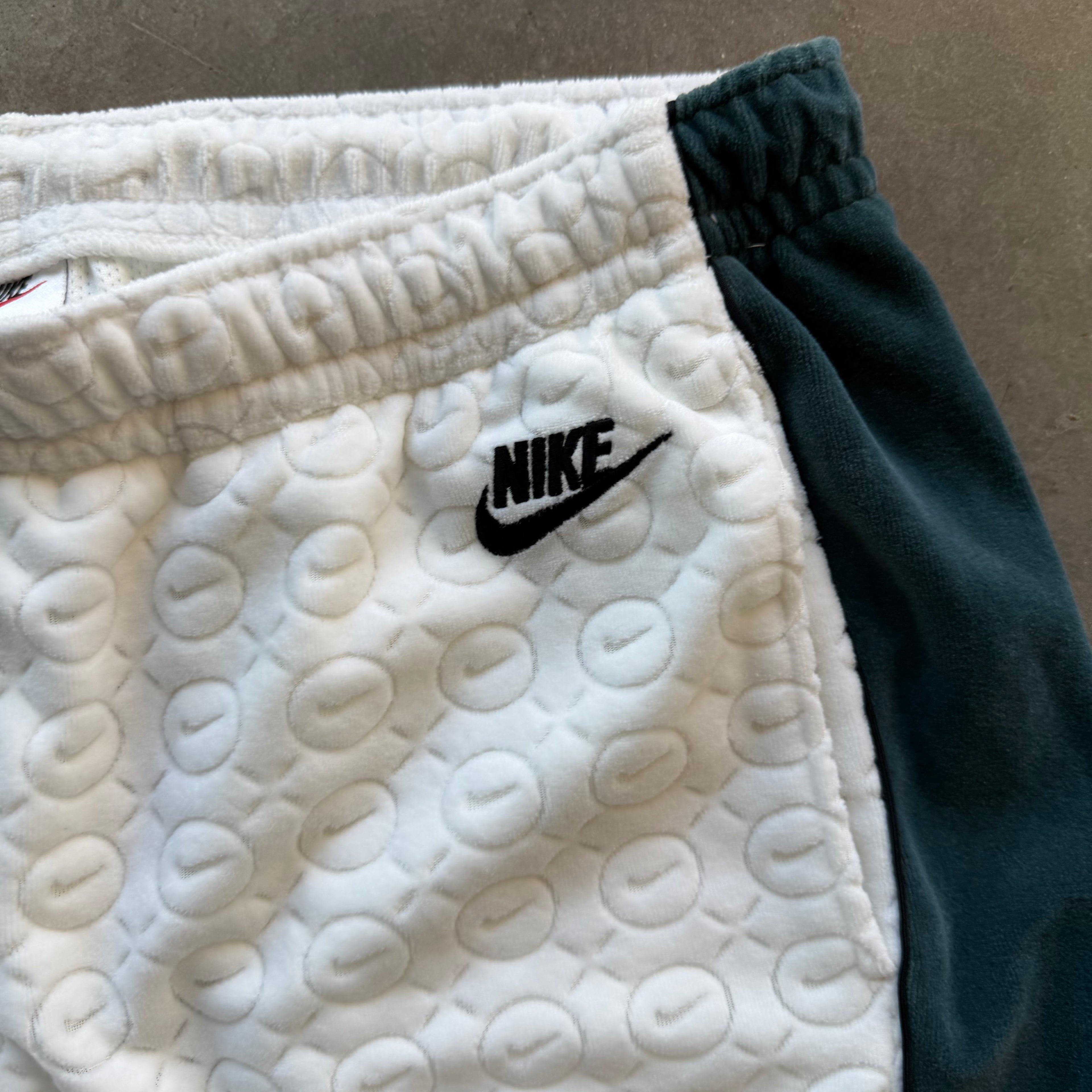 M Supreme Fleece Nike Pants