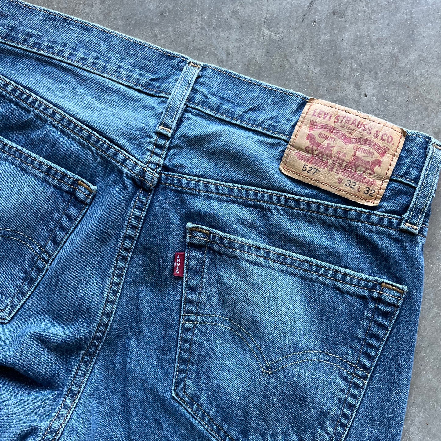 32x32 Flared Levis 527s