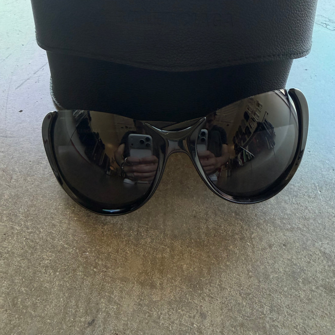 GLASSES