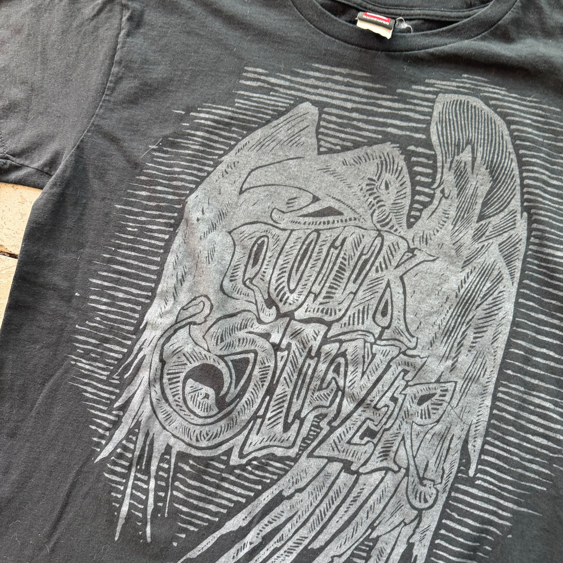 L 00s Quicksilver Tee