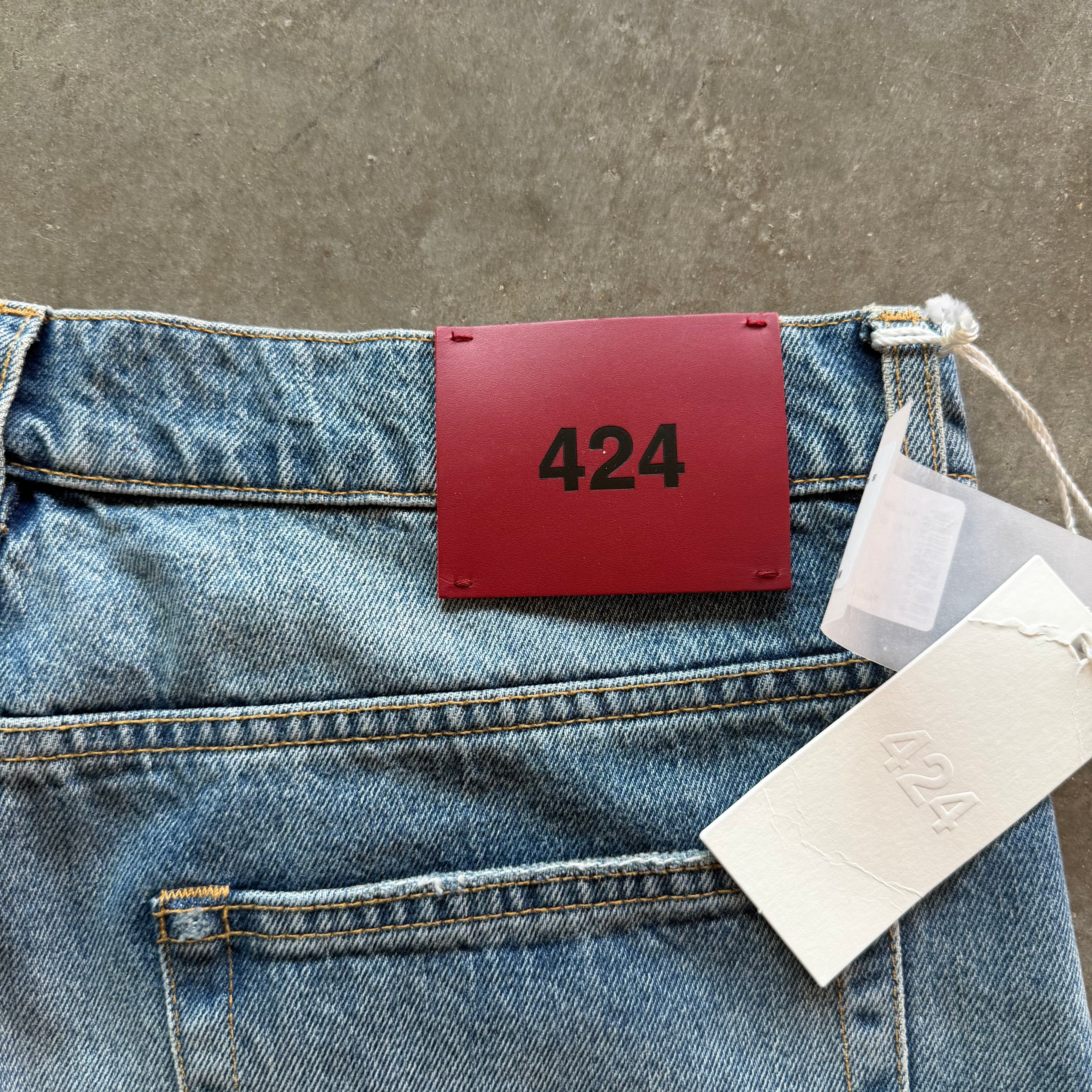 34x37 New 424 Lightwash Denim