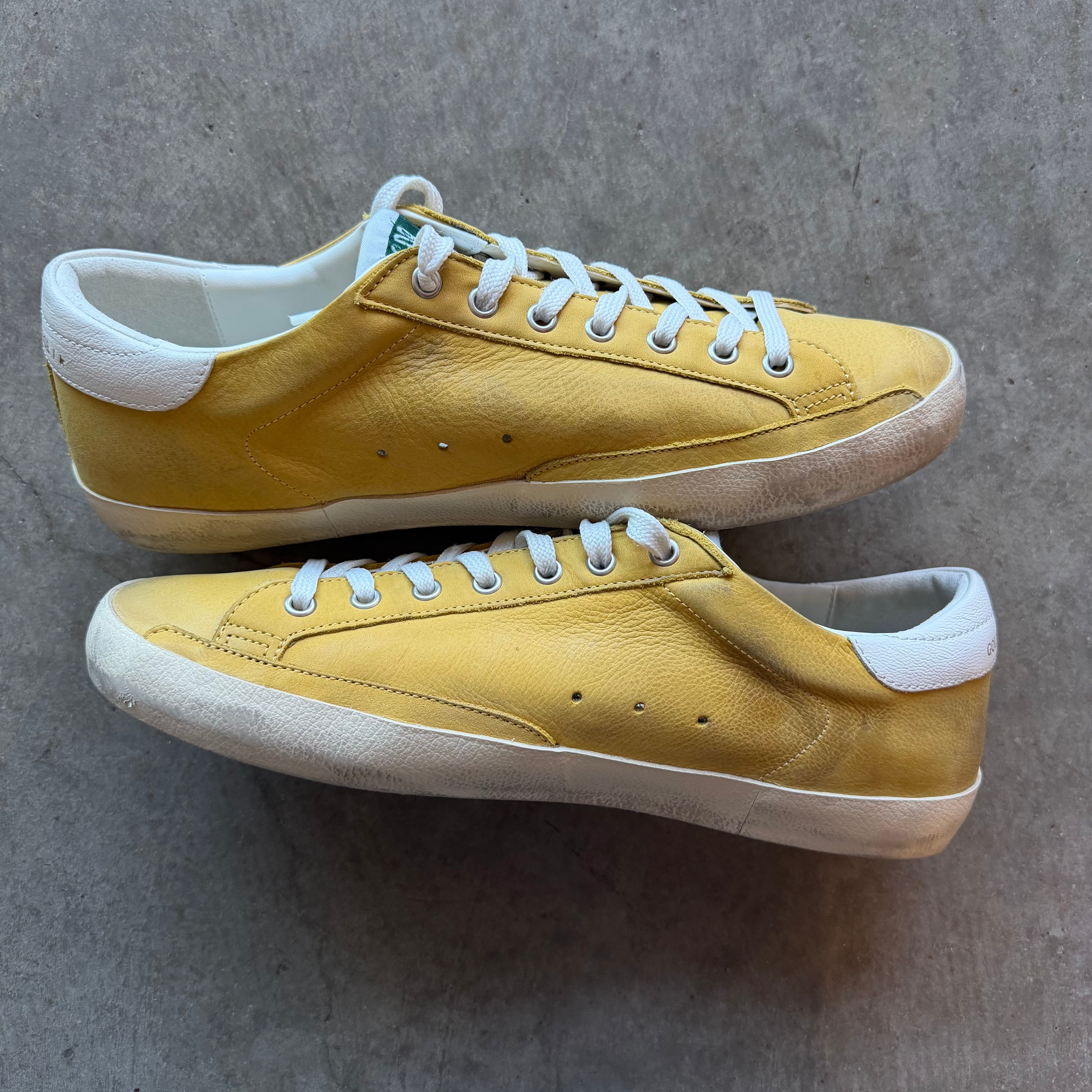 11 Used Golden Goose Superstar Yellow