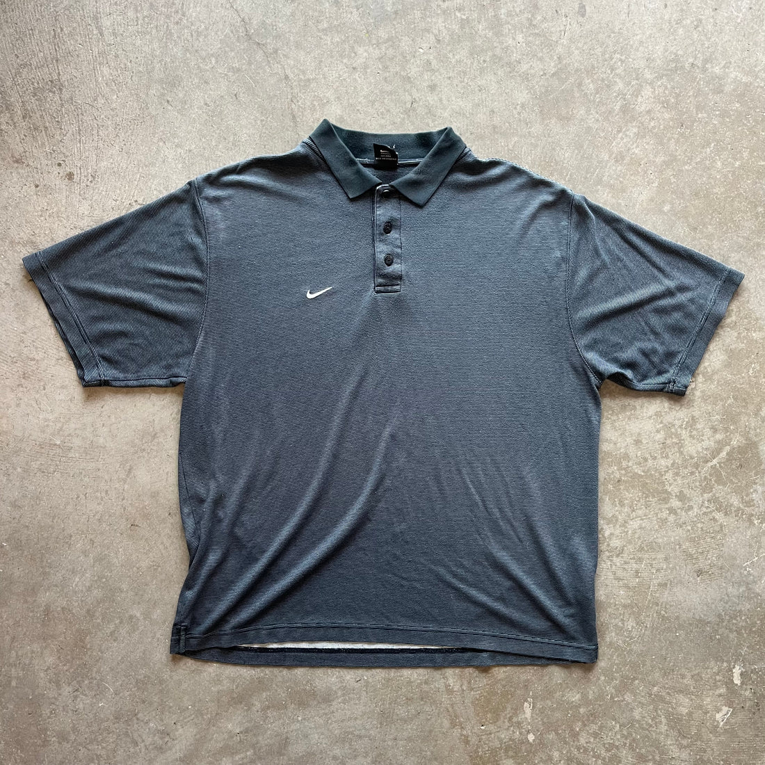 L 00s Nike Polo