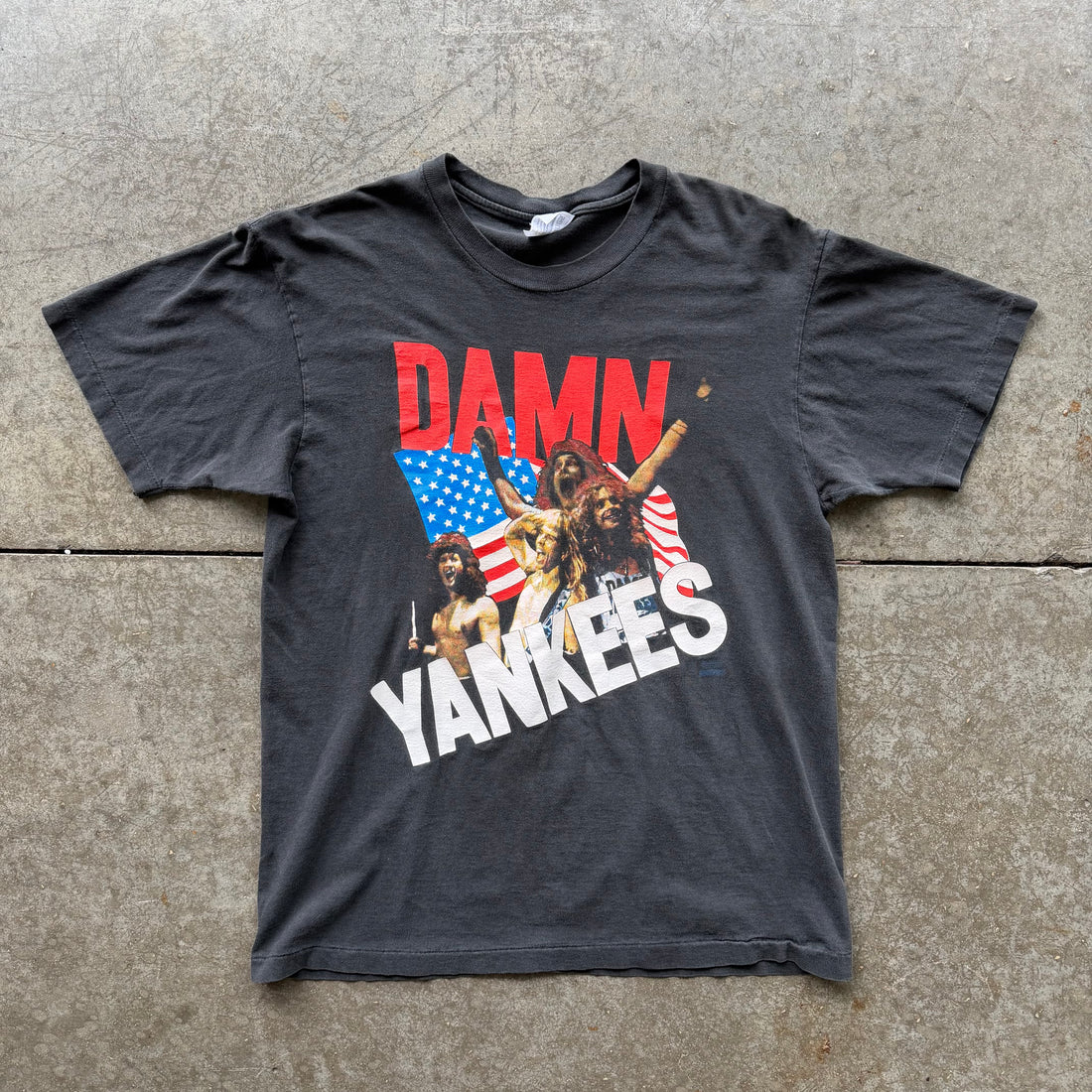 L 80s Damn Yankees Band Tee