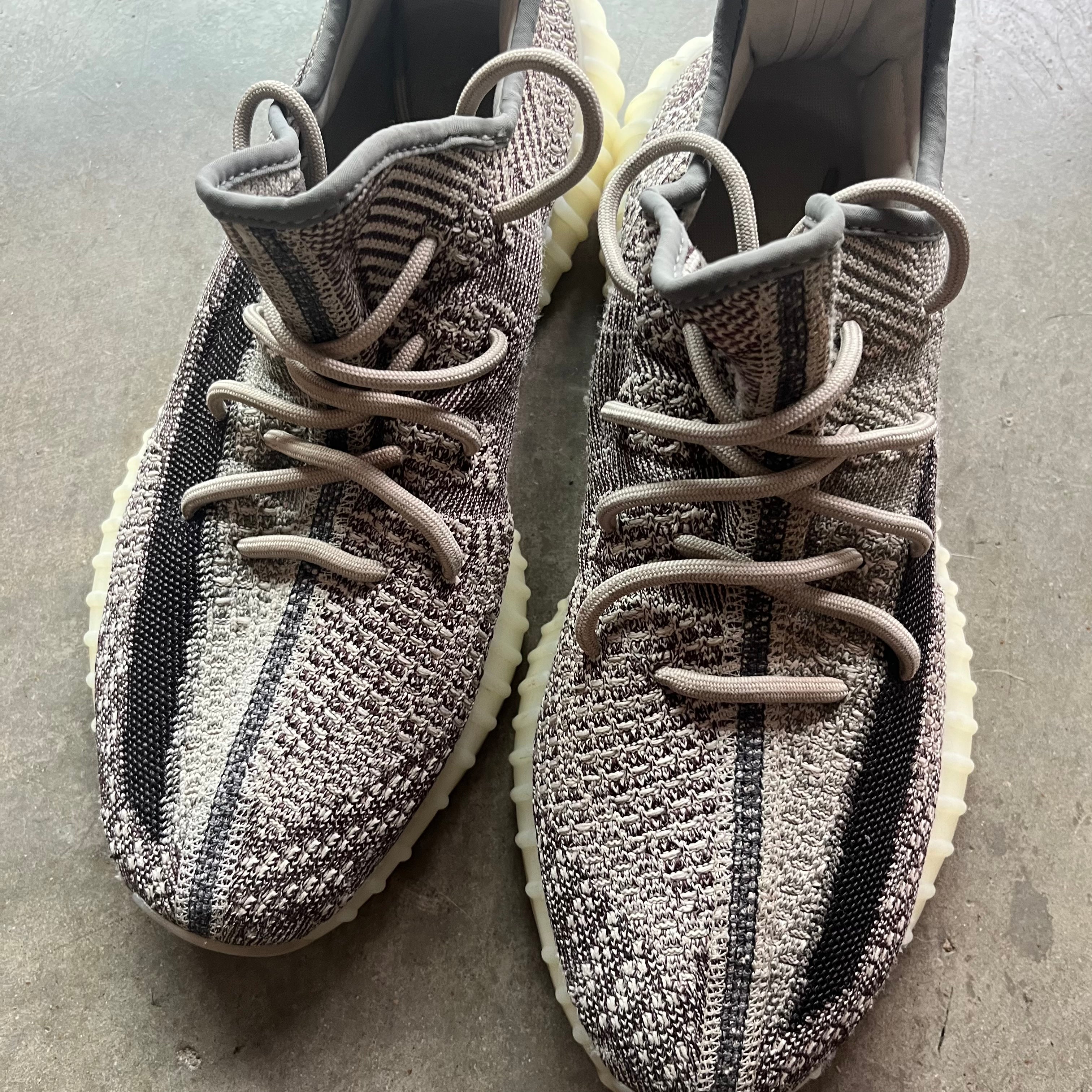 11.5 Used Yeezy 350v2 Zyon
