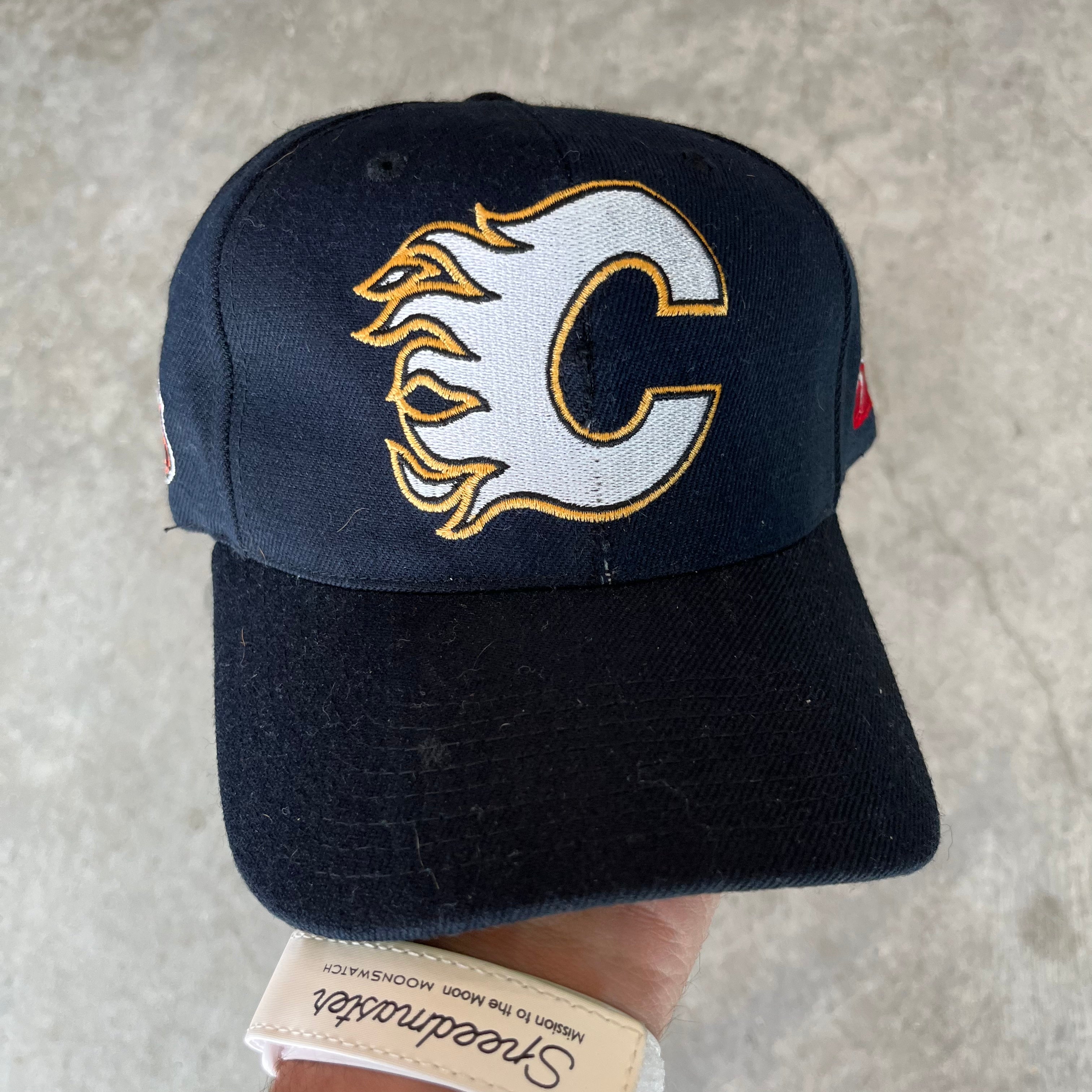 90s Calgary Flames Sports Specialties Snapback