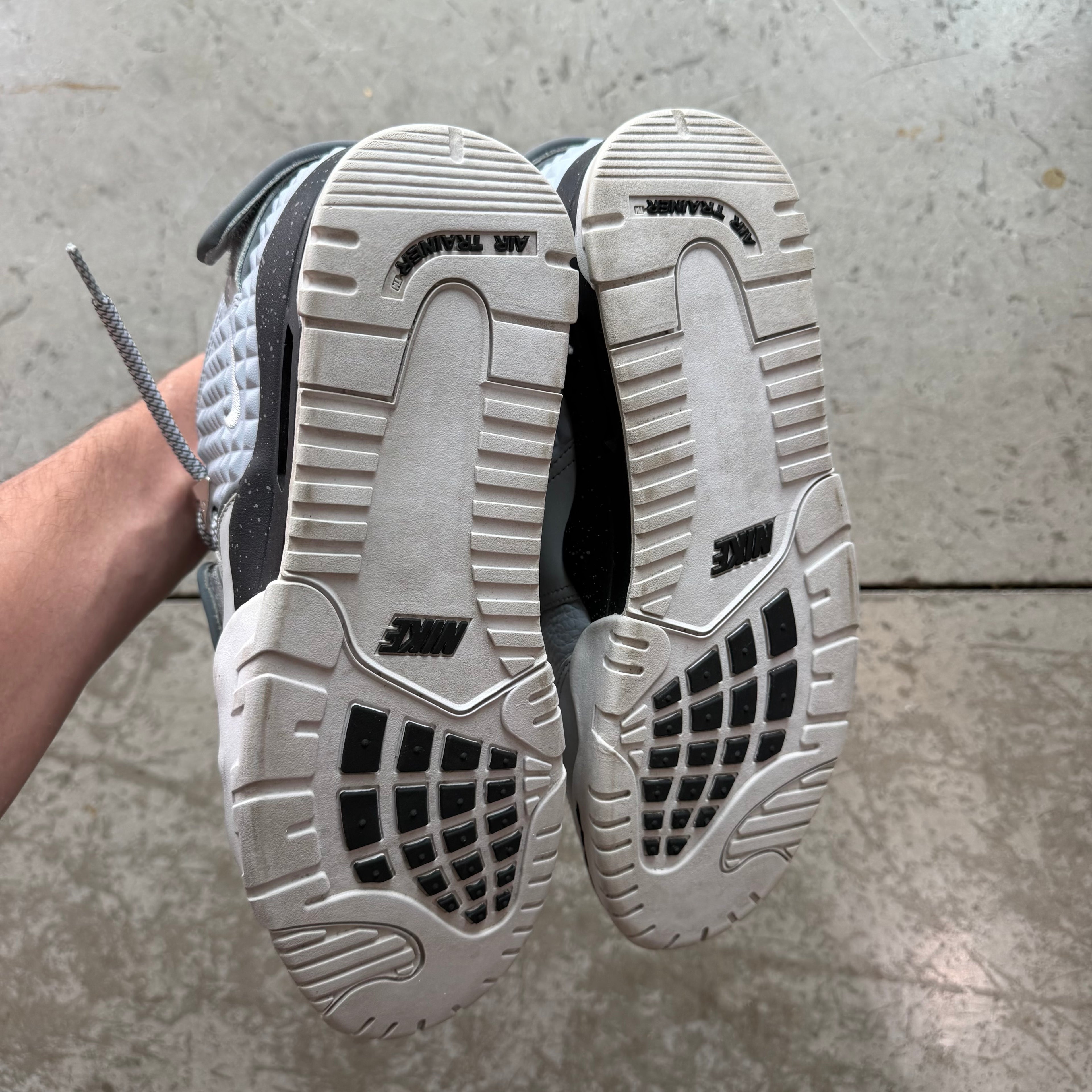 10 Used Nike Air Trainer Victor Cruz Wolf Grey