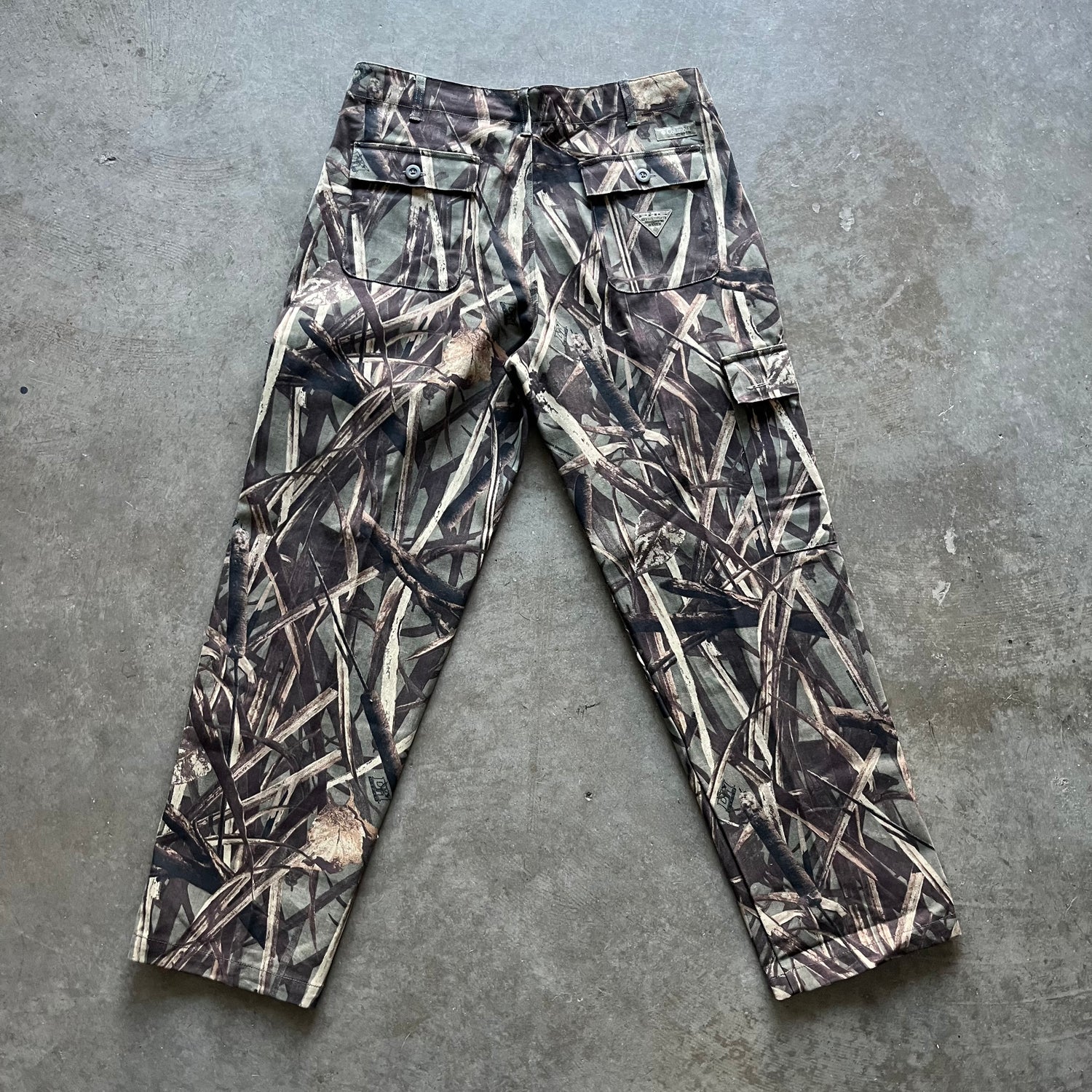 37x33 00s Columbia Camo Pants