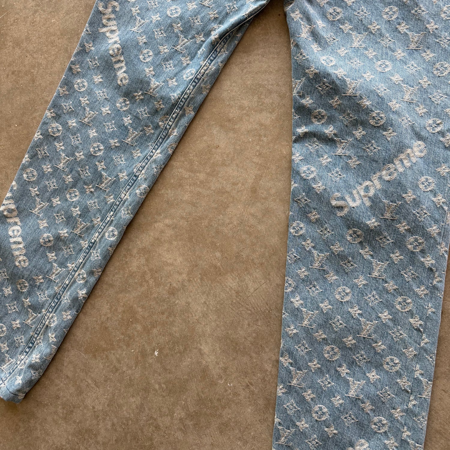 33x32 Louis Vuitton x Supreme Jacquard Denim