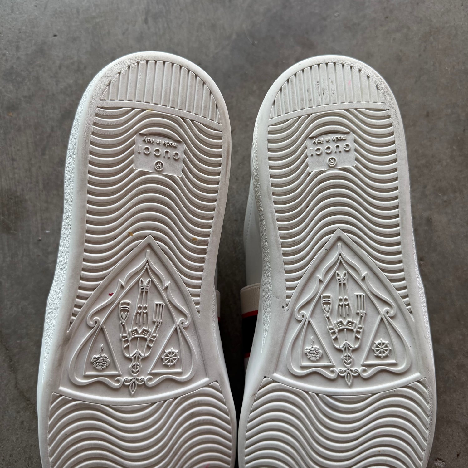 9 Used Gucci Ace Strap White