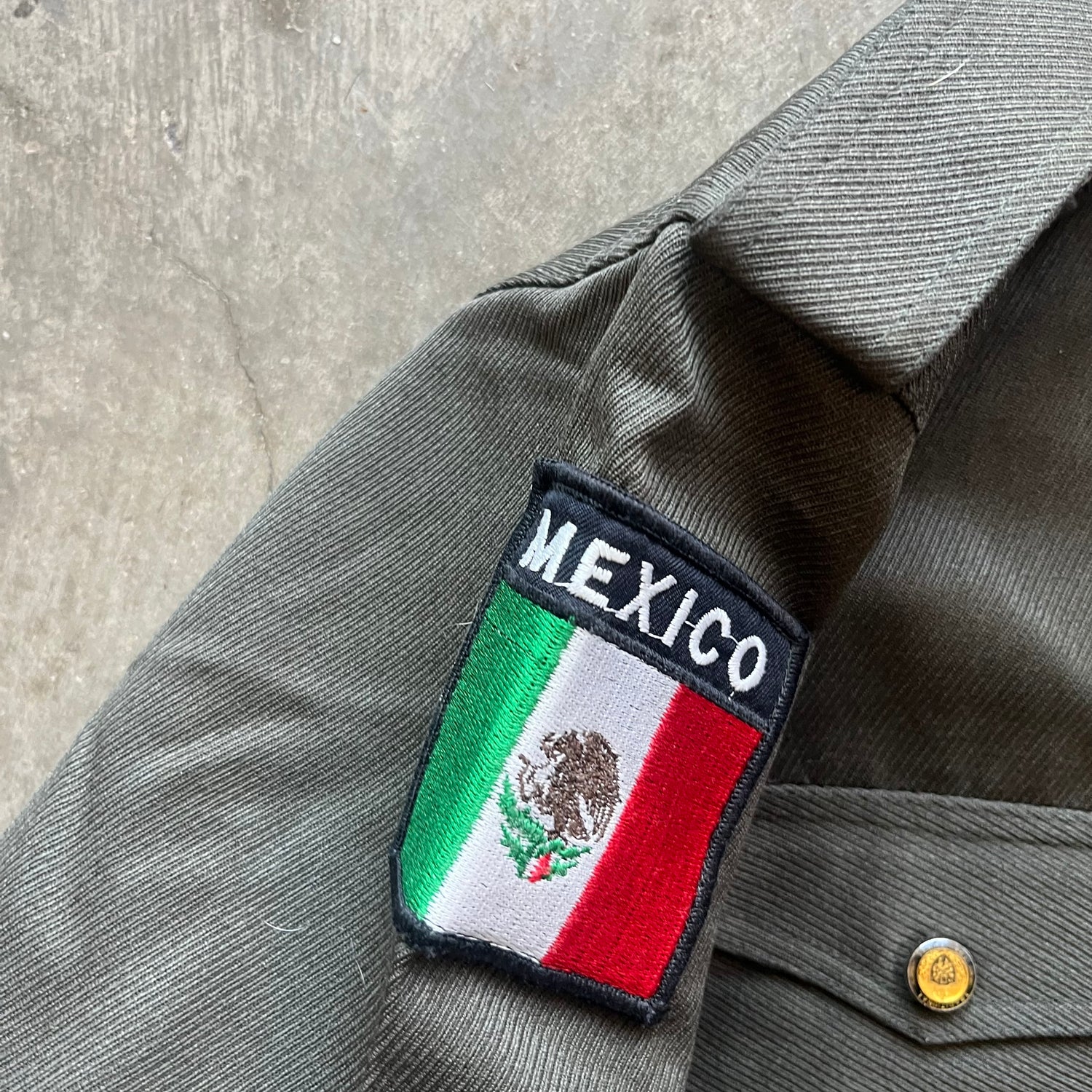 L Vintage Mexican Military Gear
