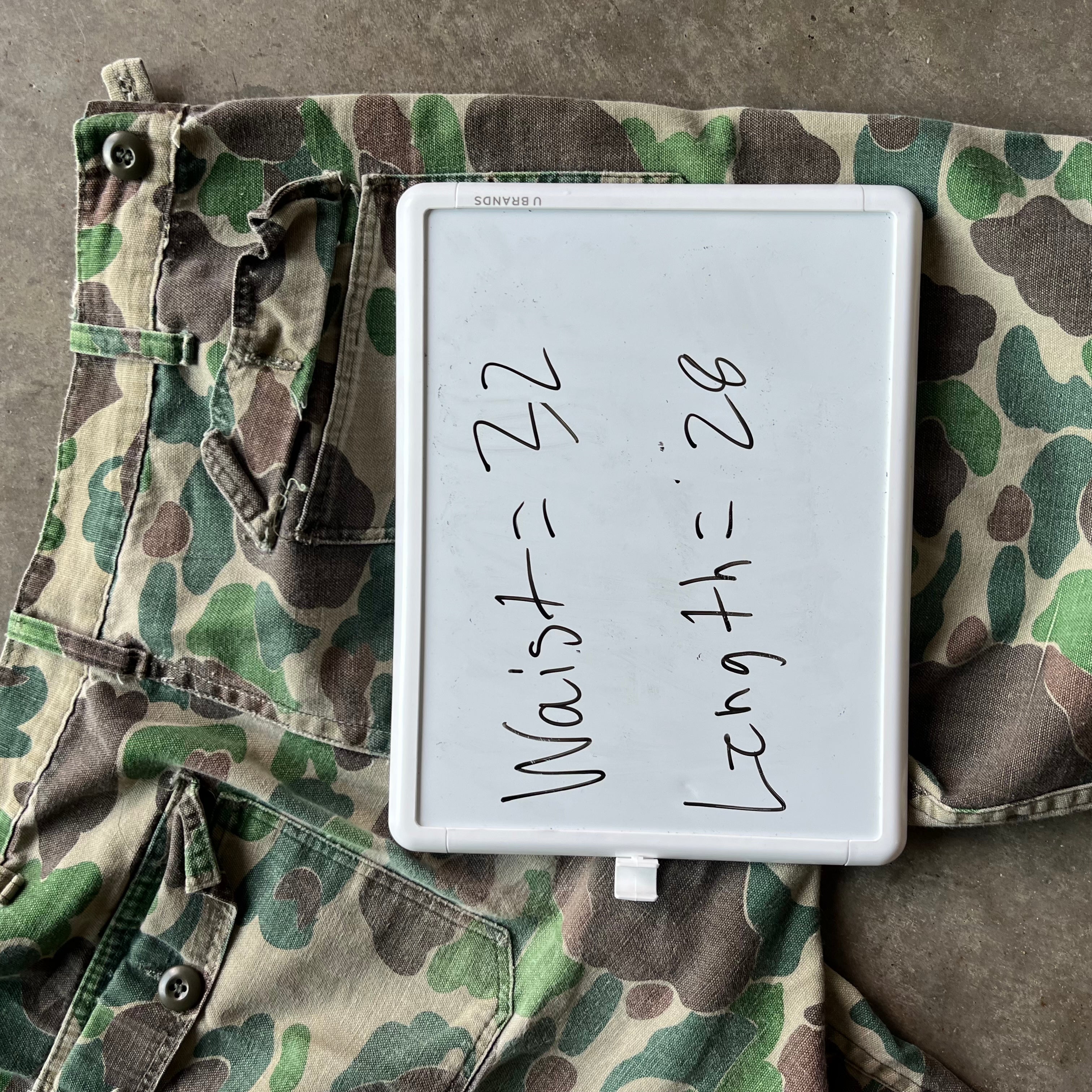 32x28 90s Camo Pants
