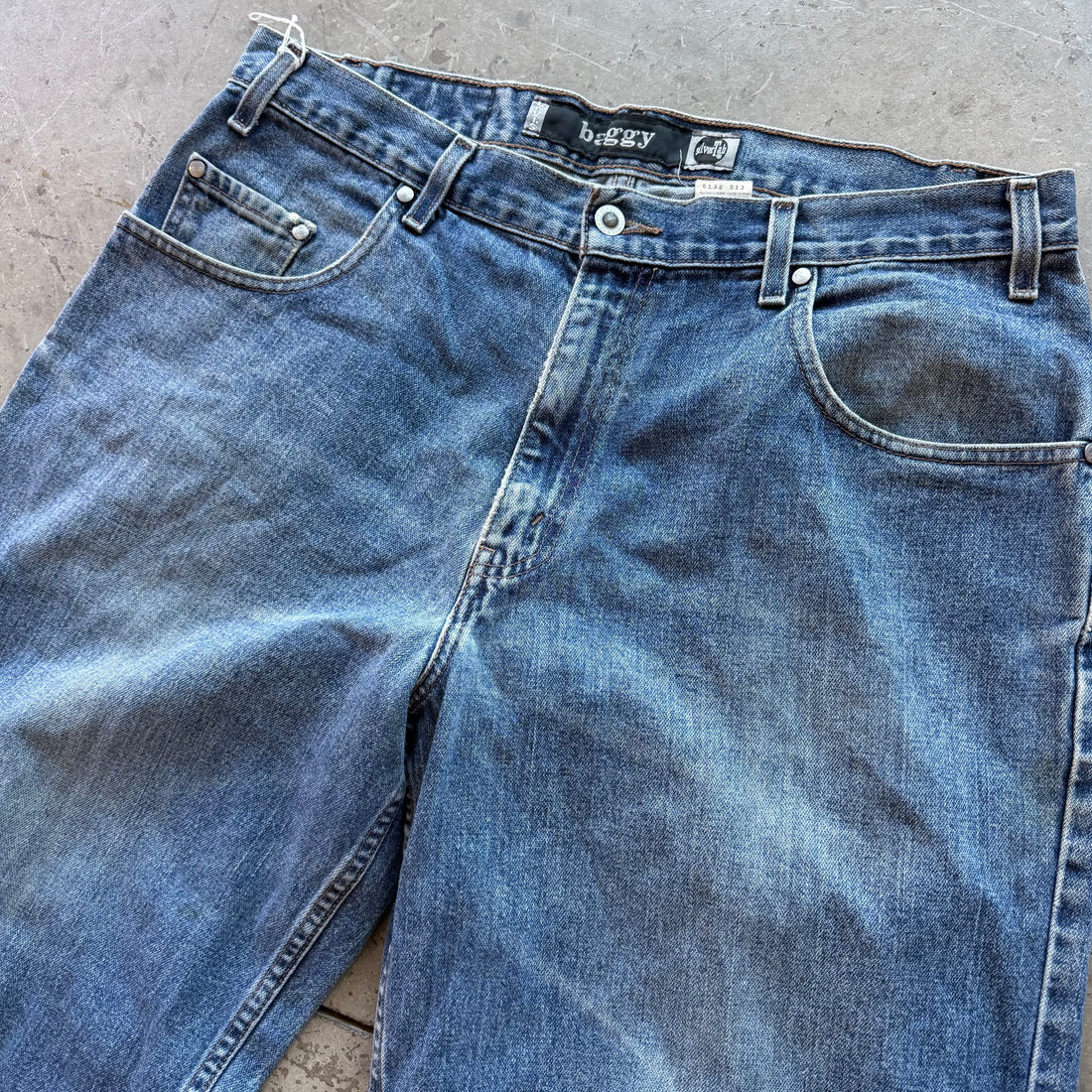 36x30 00s Levi’s Baggy Silvertabs