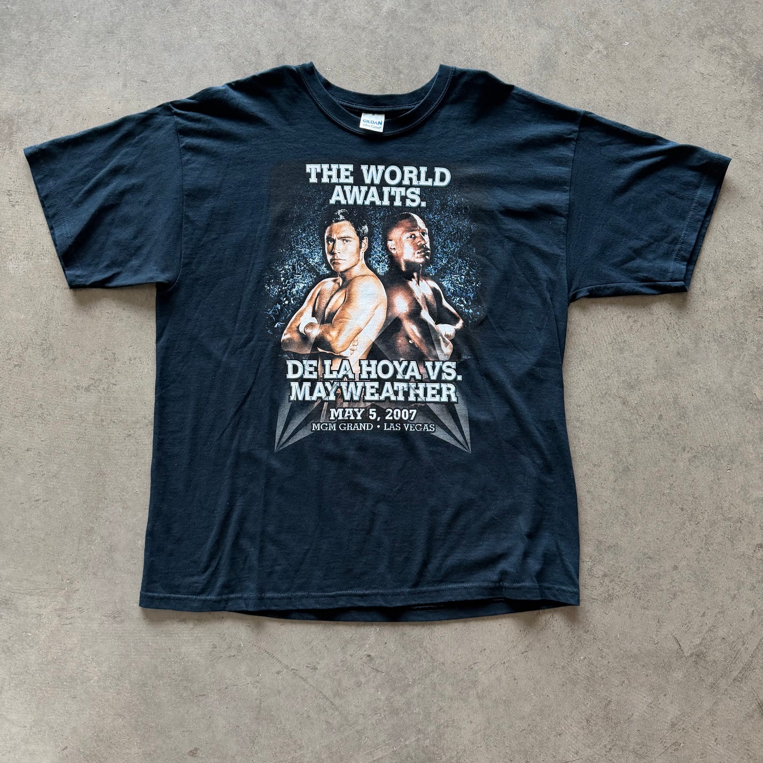 XL De La Hoya Mayweather Fight Tee