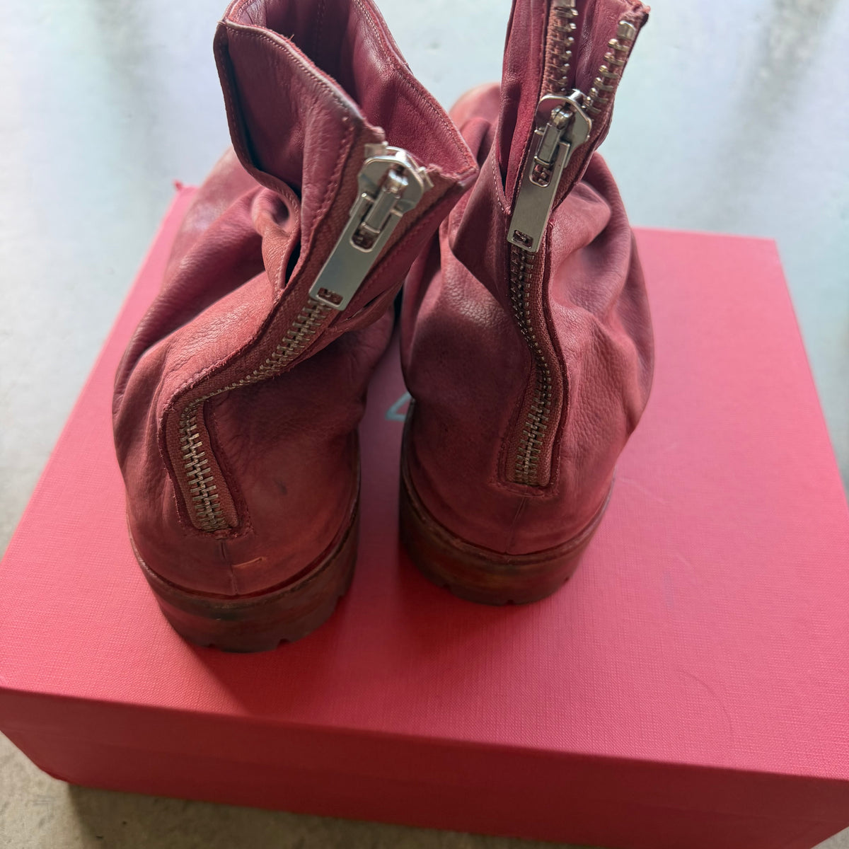 11 424 Marathon Boots Red