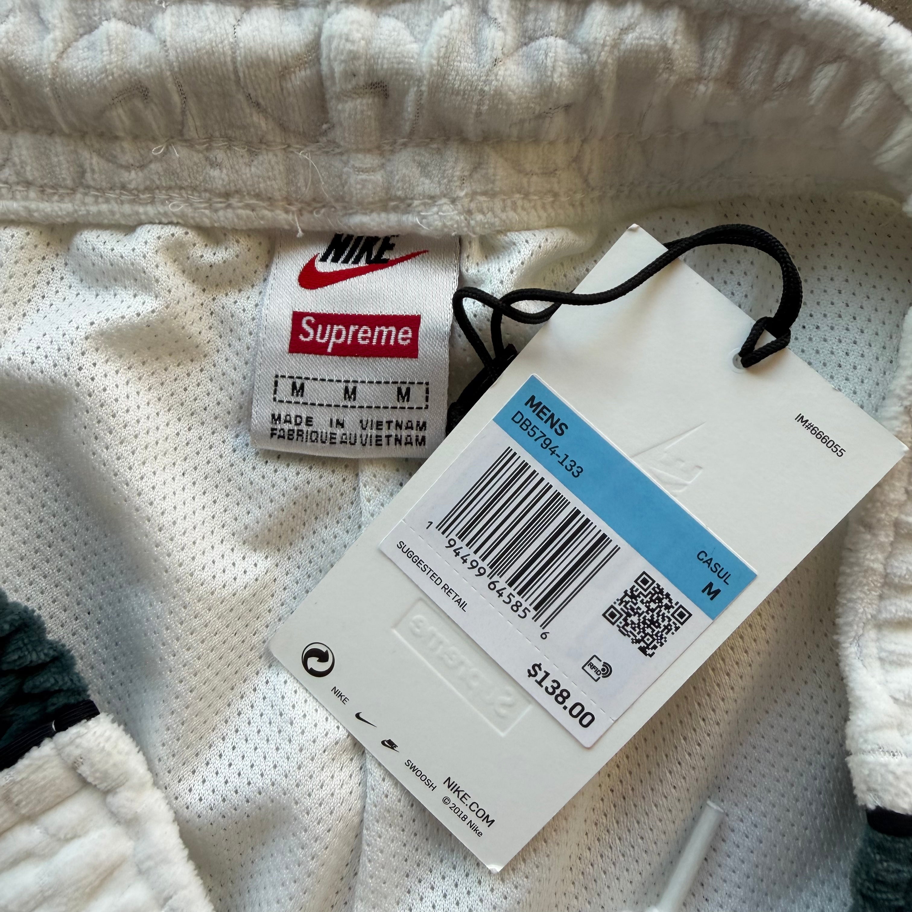 M Supreme Fleece Nike Pants