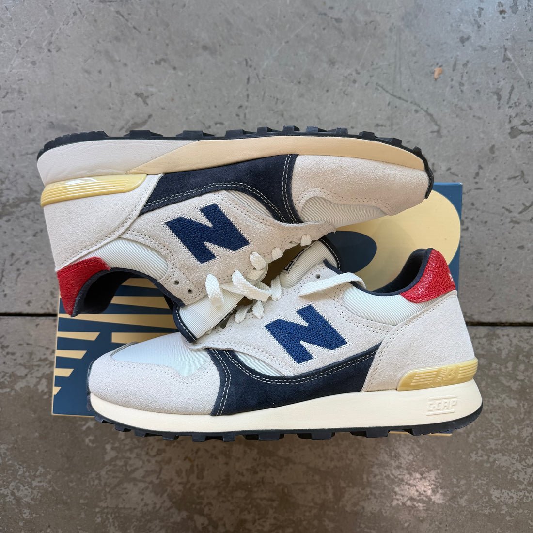9 Used New Balance ALD 475