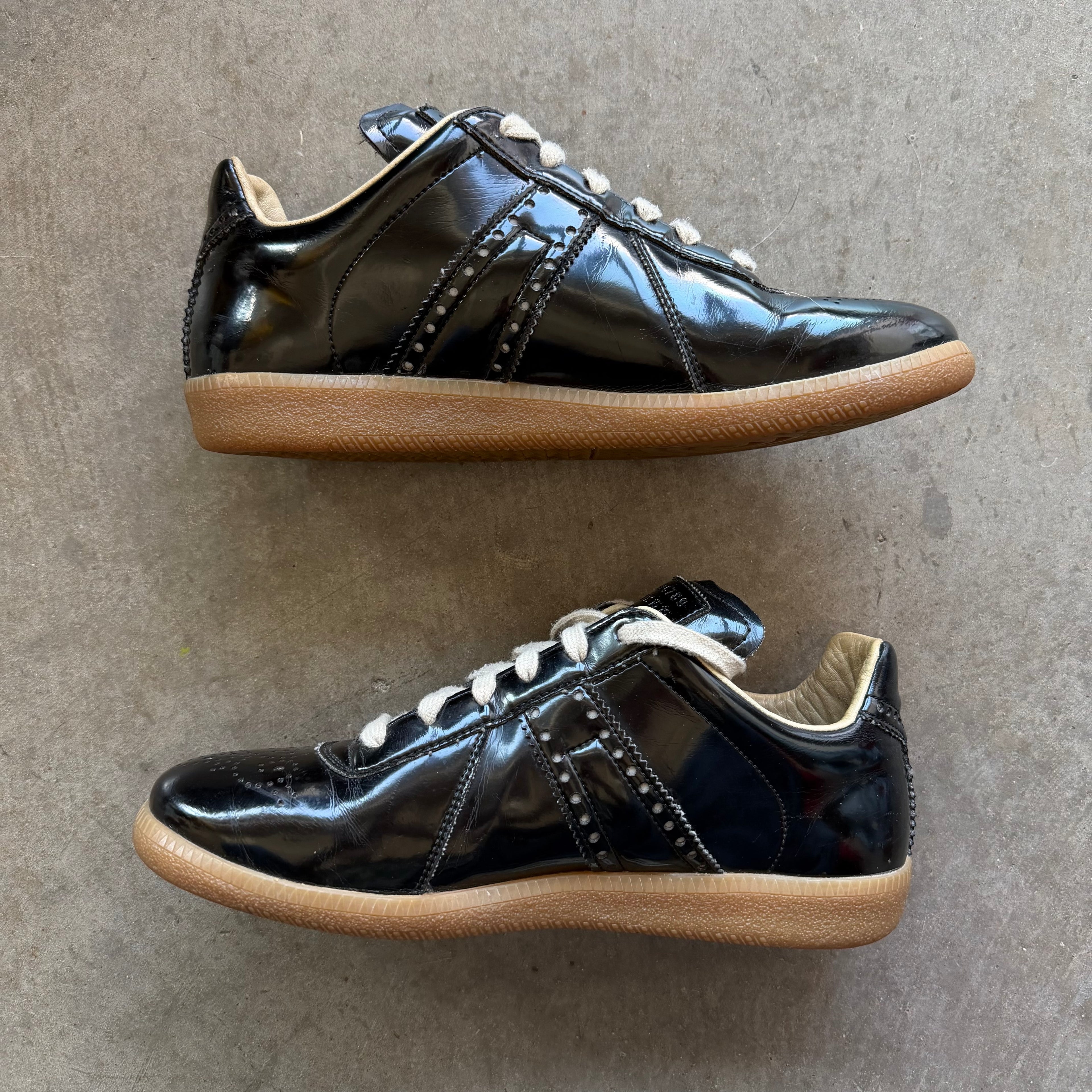 7 Used Maison Margiela Replica Gat Patent Black