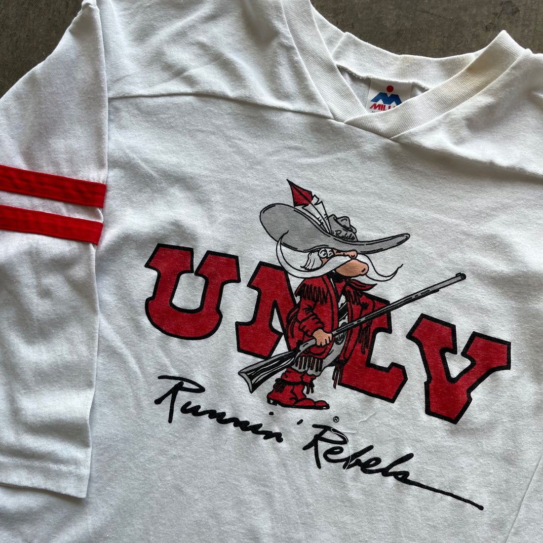 L 90s UNVL 3/4 Sleeve