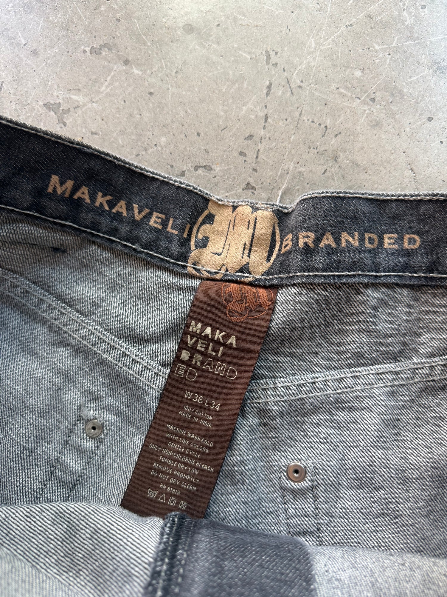 36x34 Y2K Makaveli Tupac Jeans