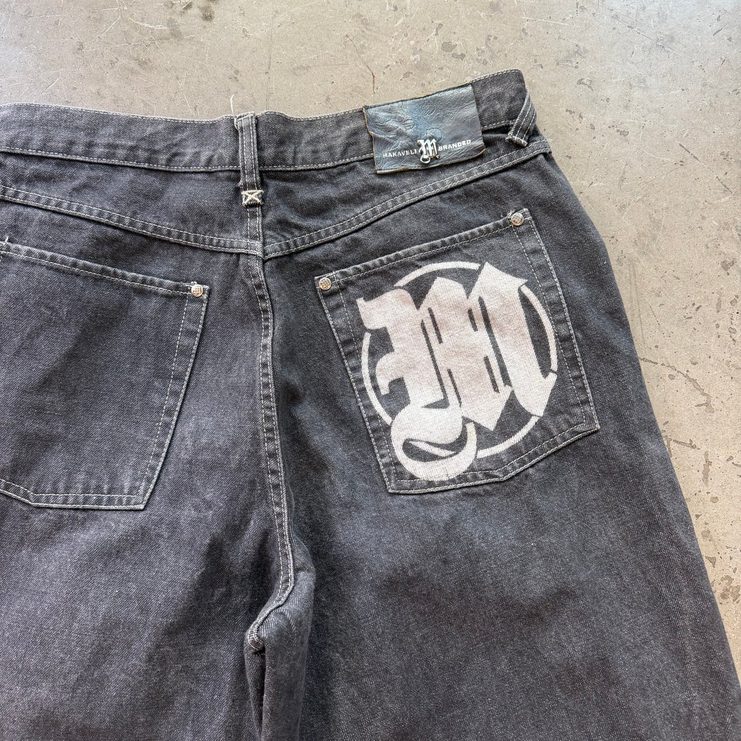 36x34 Y2K Makaveli Tupac Jeans