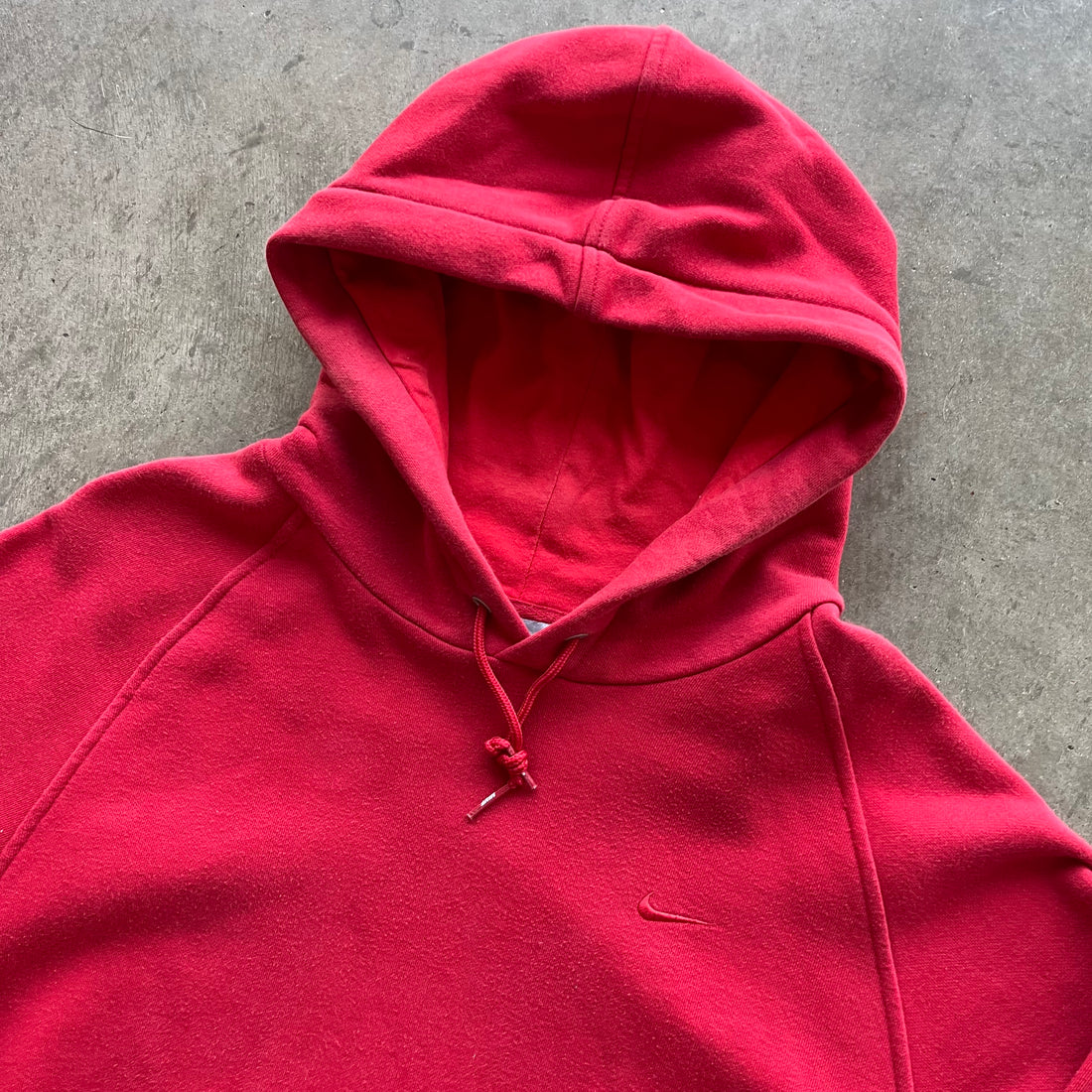 L 00s Red/Red Nike Hoodie