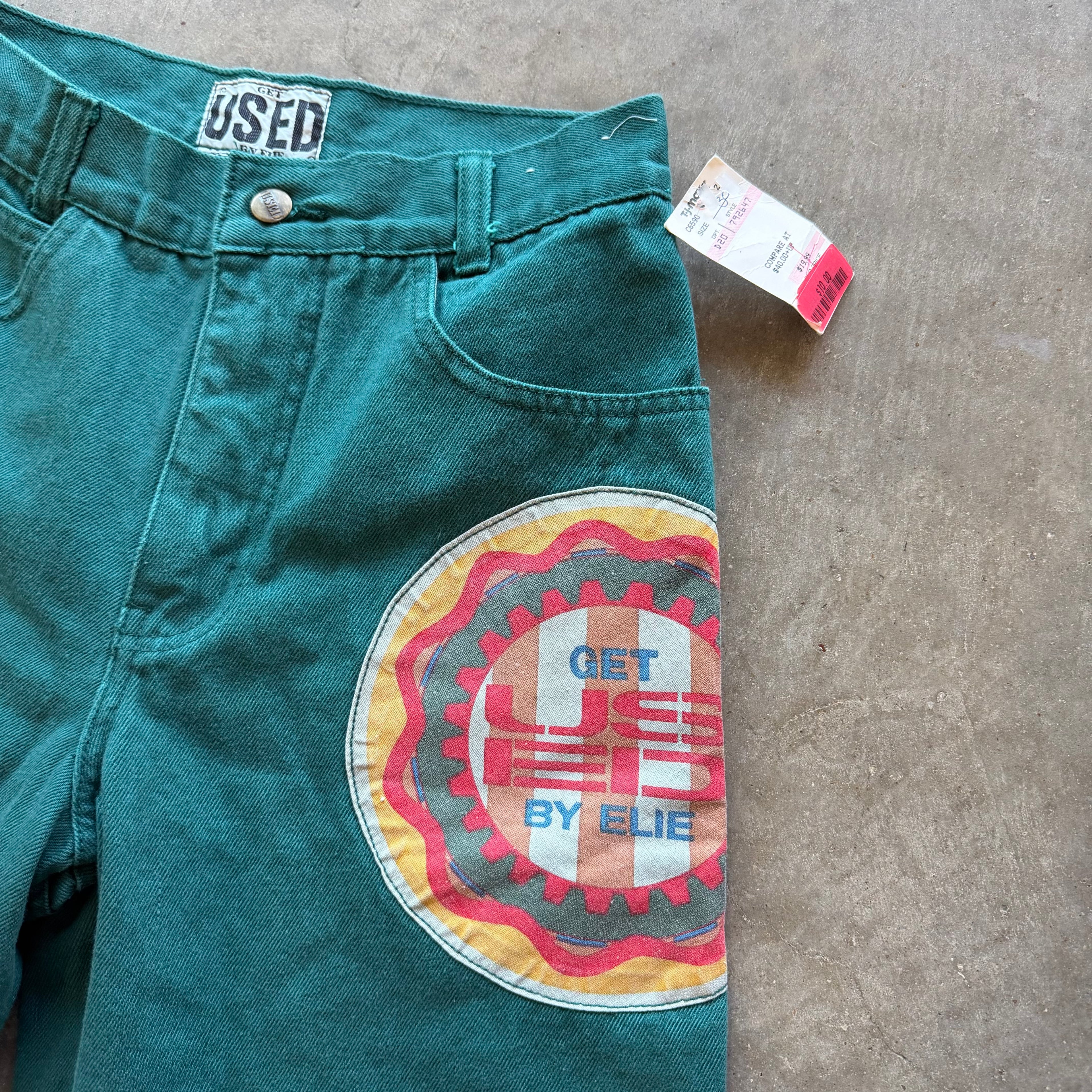 27w 90s “Used” Green Shorts