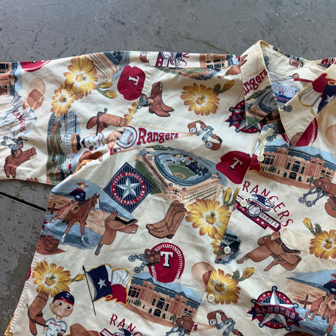 L 90s Texas Rangers Hawaiian Shirt