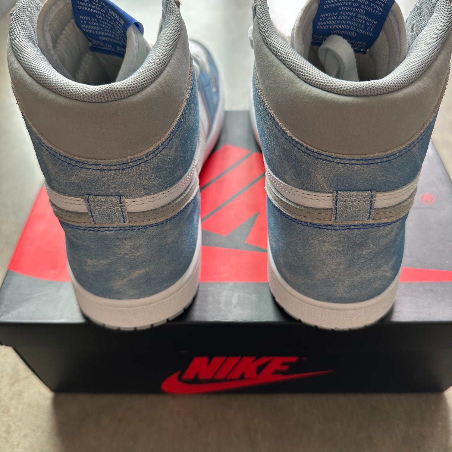 9.5 Used Jordan 1 Hyper Royal