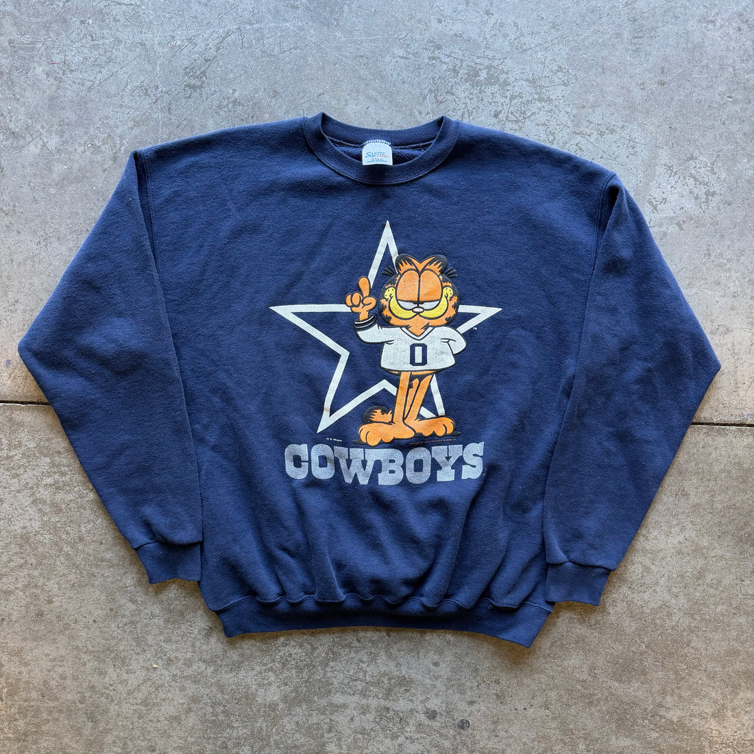 XL 90s Cowboys Garfield Crewneck