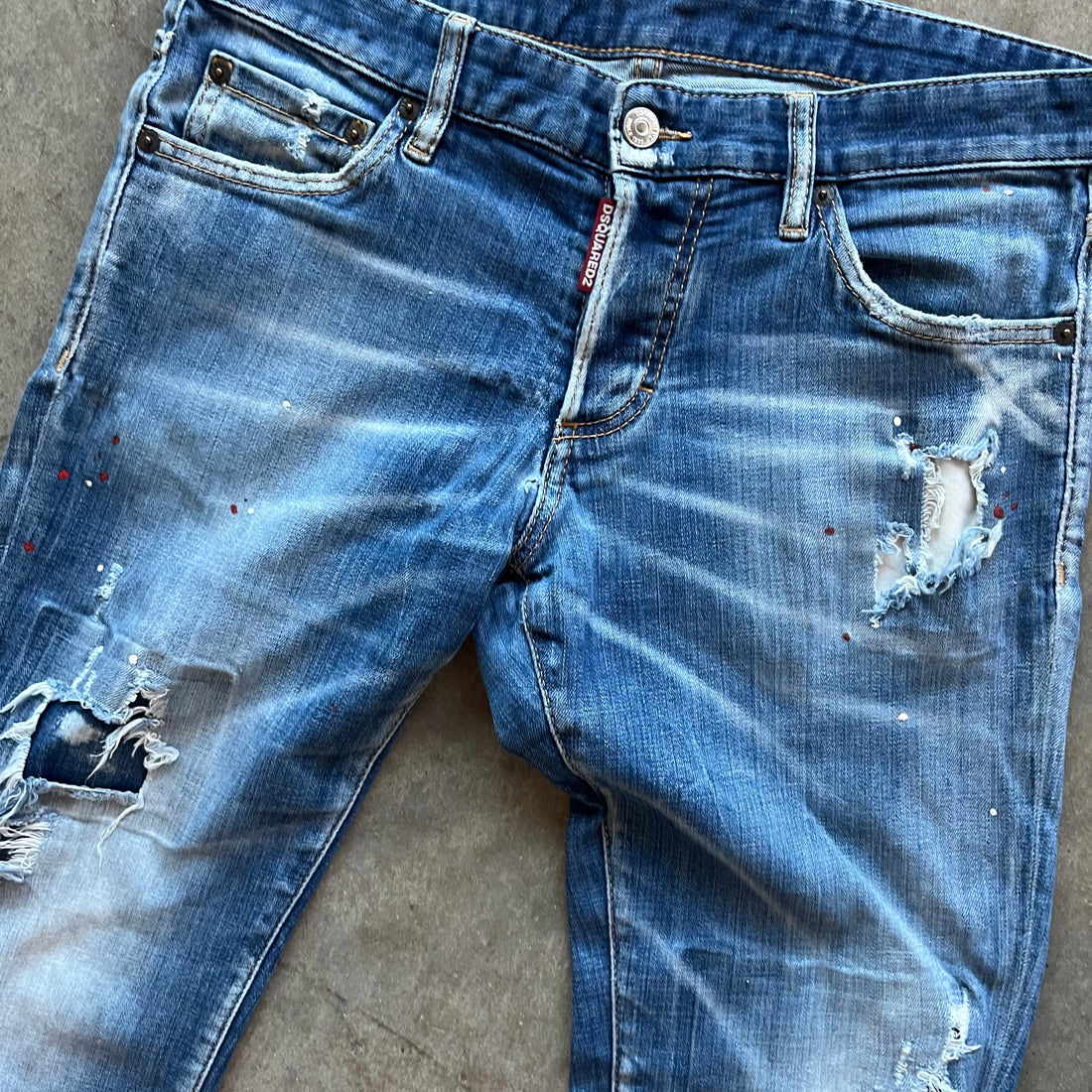 32x32 Disquared2 Distressed Denim
