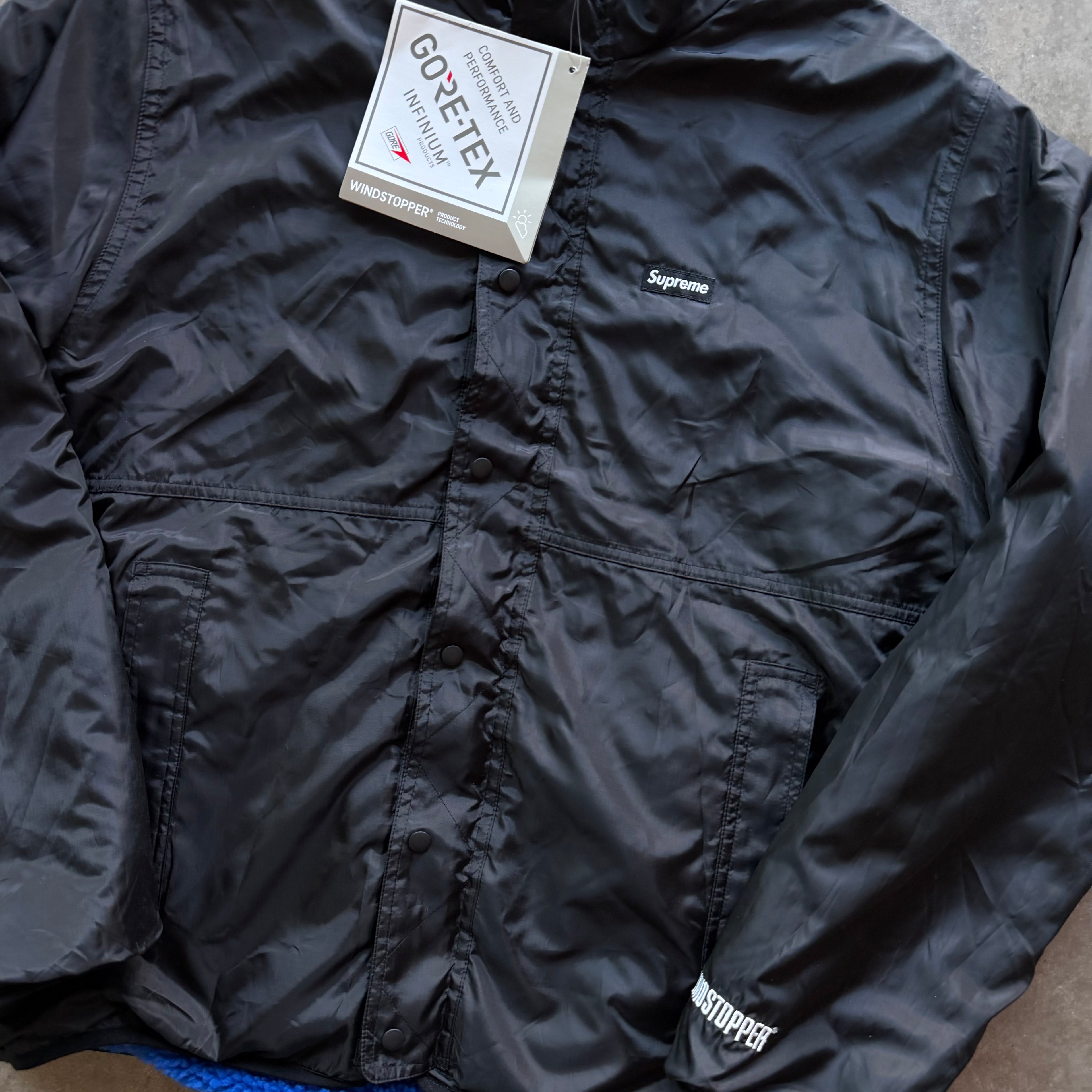 L Supreme Reversible Multicolor Fleece