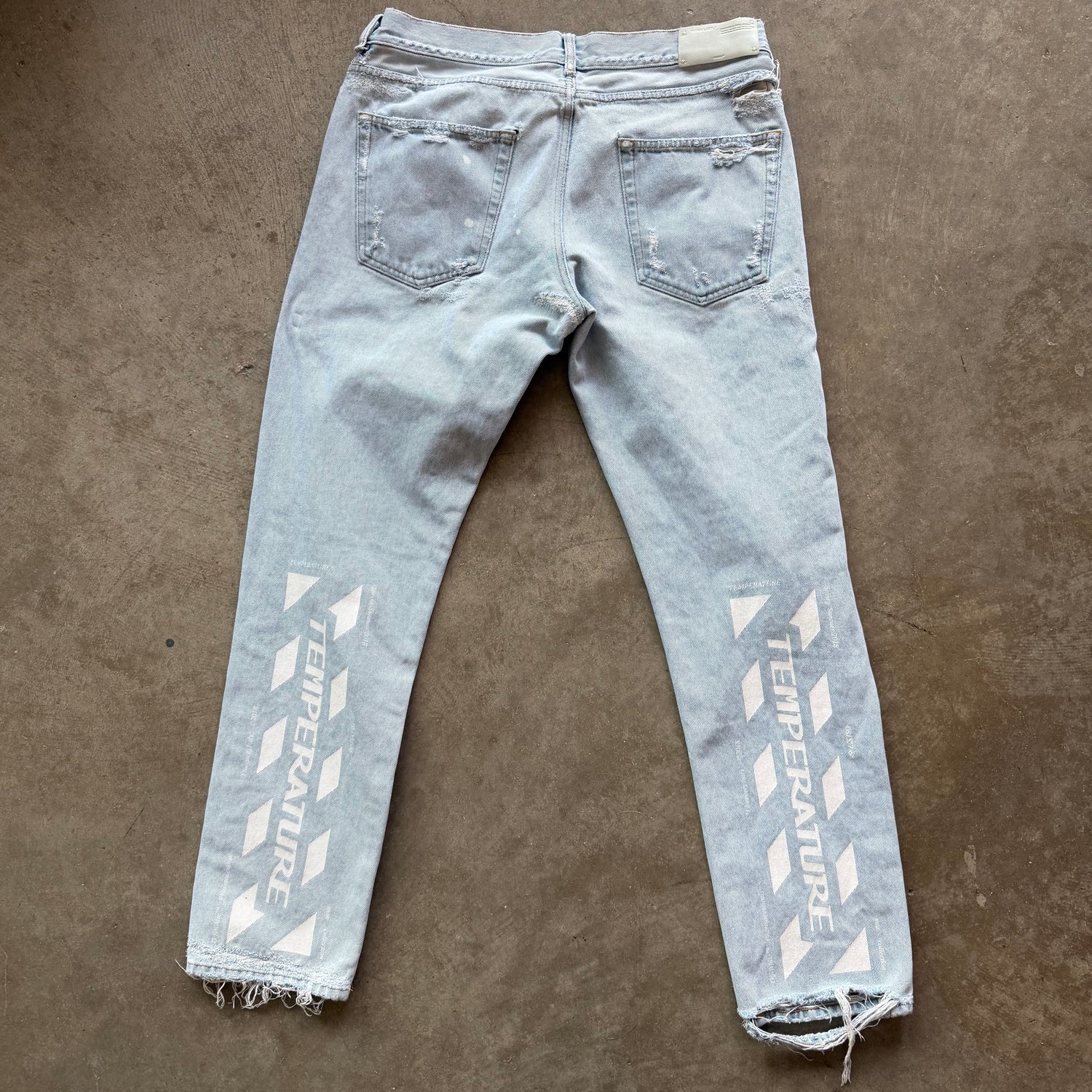 34x32 Off White Temperature Denim