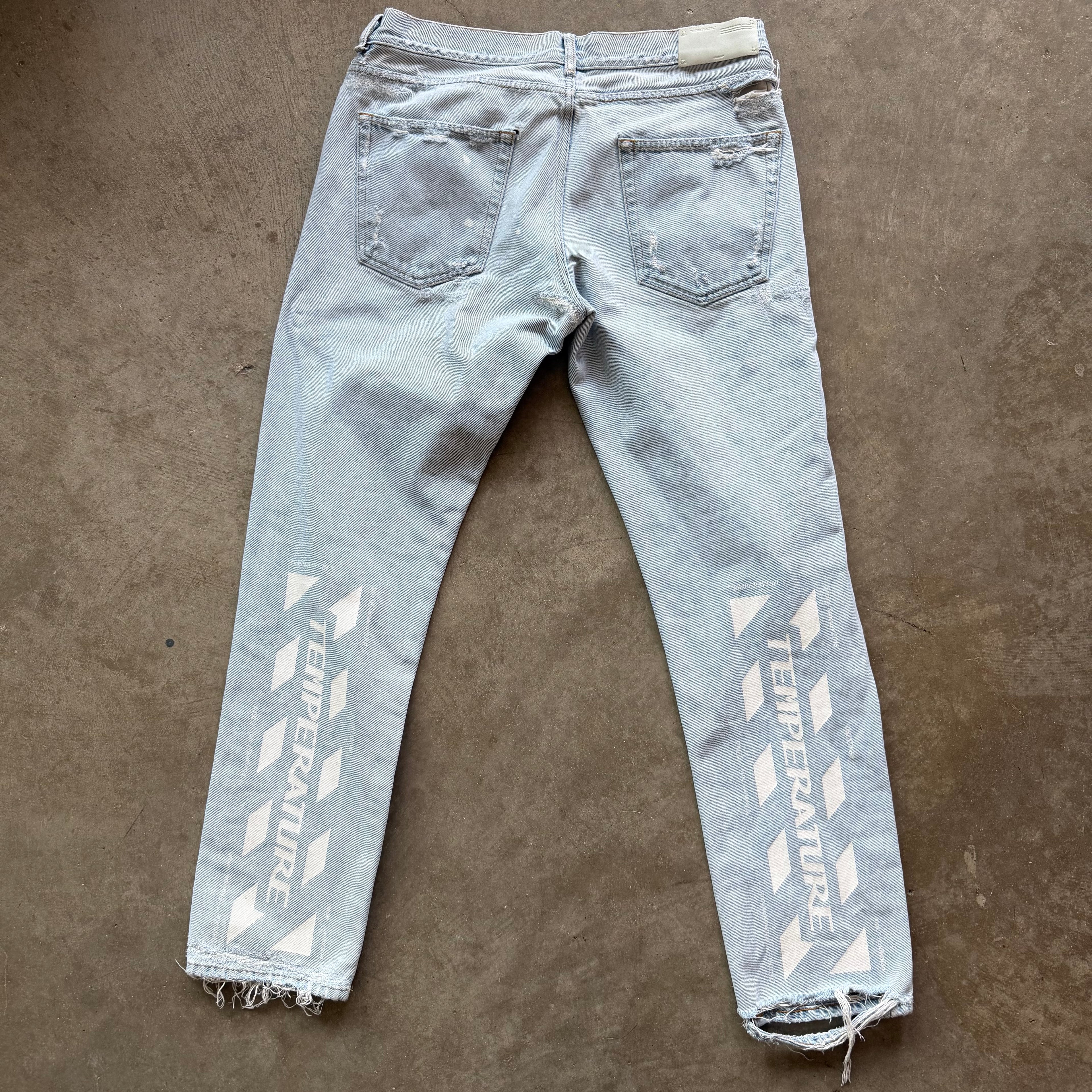 34x32 Off White Temperature Denim