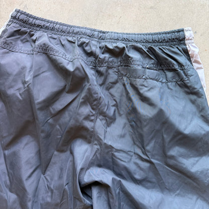 M 00s Nike Track Pants