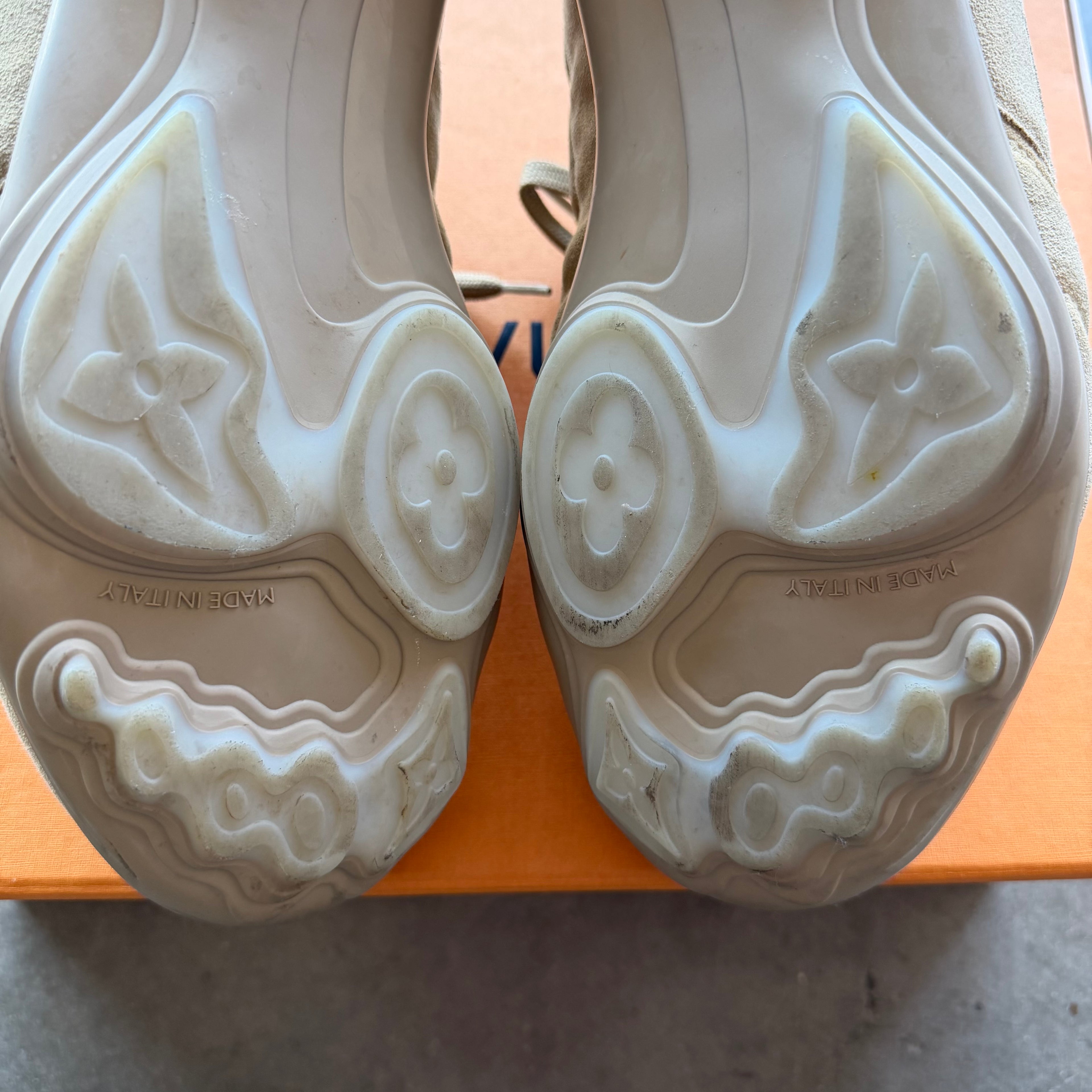 10 Louis Vuitton Footprint Sneaker Tan