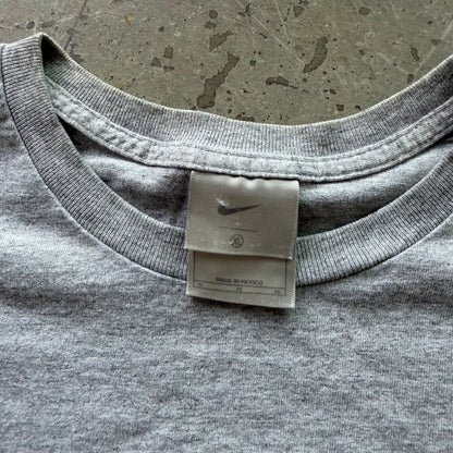 Y/XL 00s Grey Nike Tee