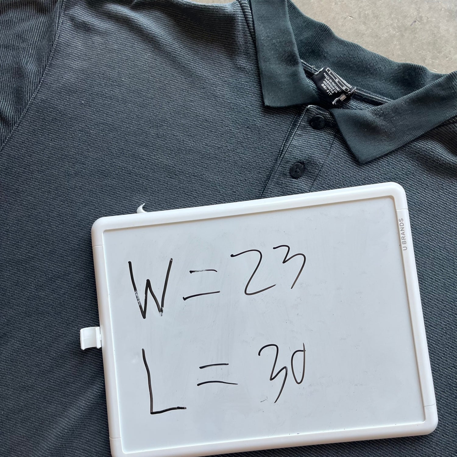 L 00s Nike Polo