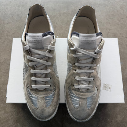 12 Maison Margiela Gat Iridescent