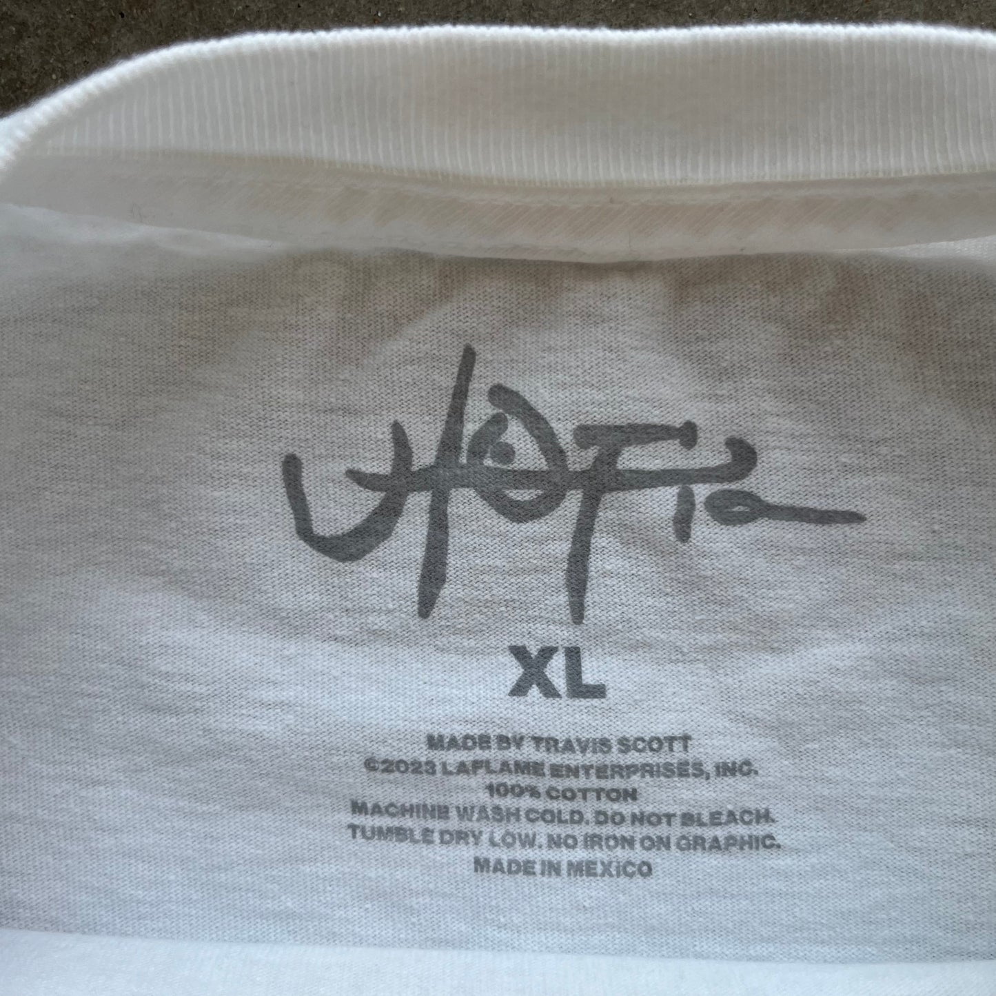 XL Travis Scott x Kaws Tee