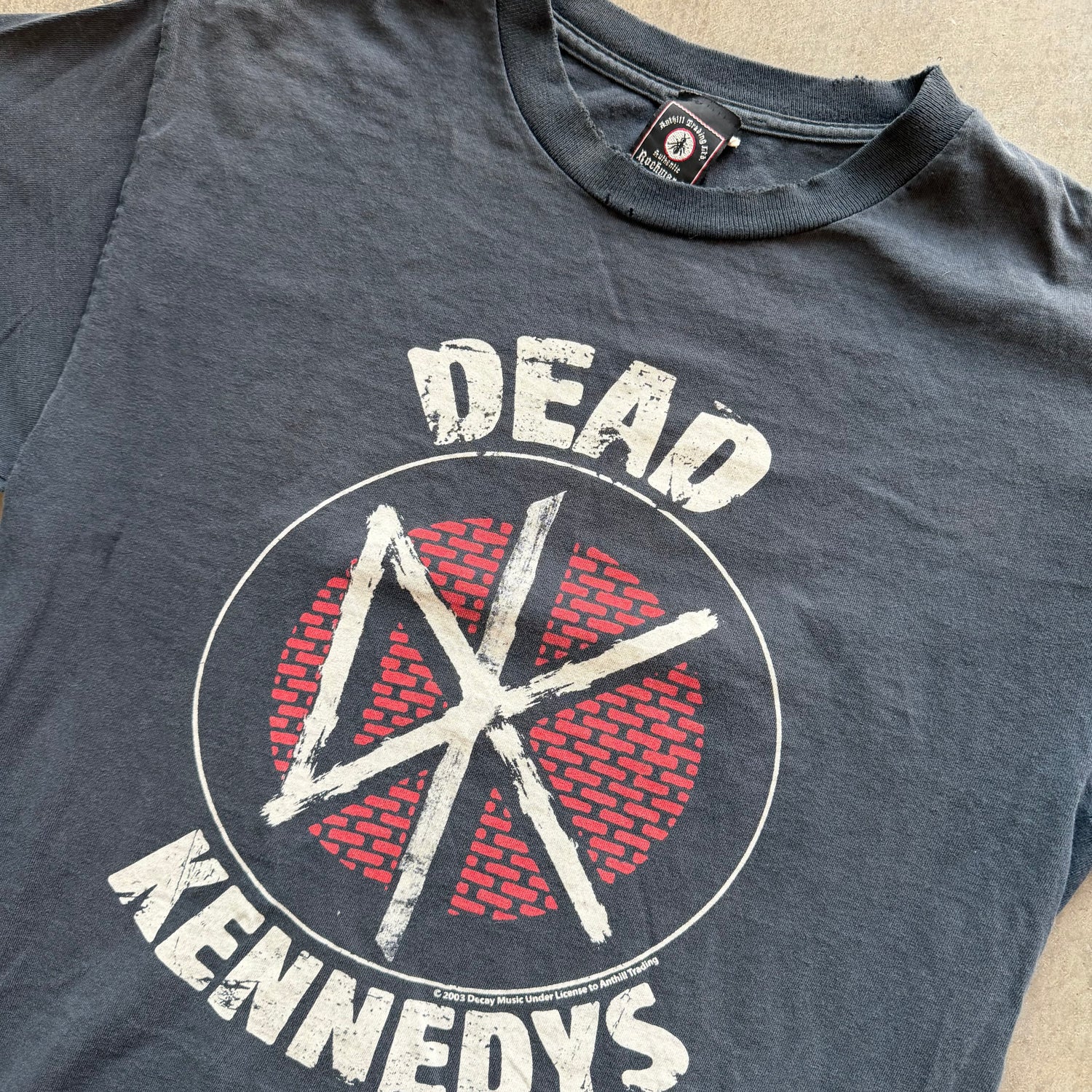 L 03 Dead Kennedys Tee