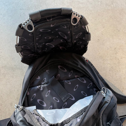 2000s Oakley Kitchen Sink Tactical Bag Grey