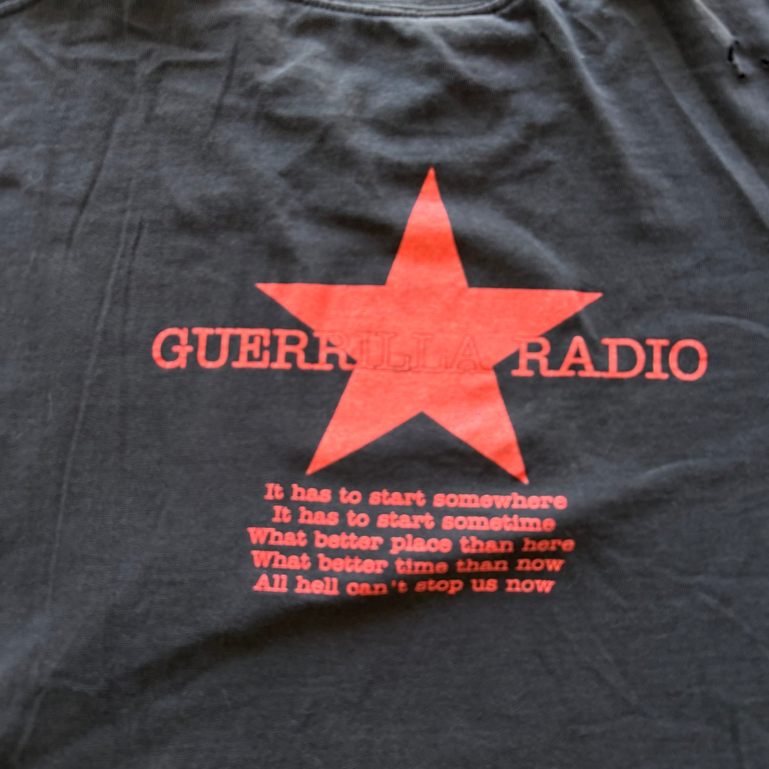 XXL 90s Rage Against the Machine Guerrilla Band Tee
