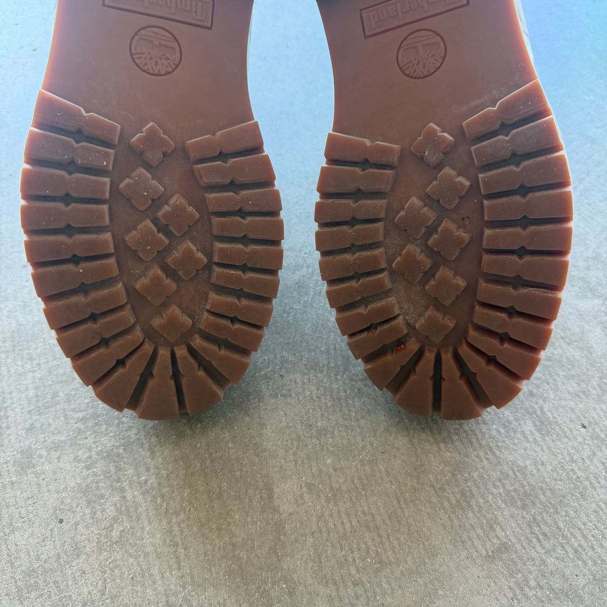 10 MM6 Supreme Timberland Money